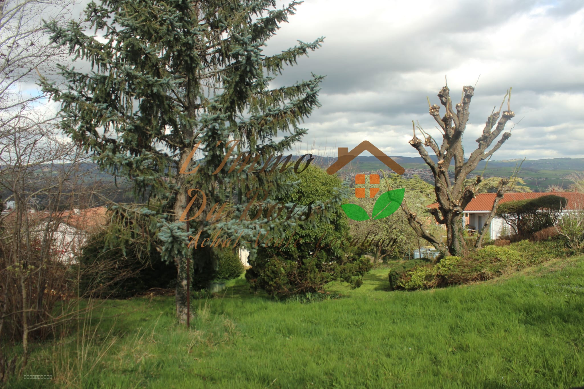 À Vendre   Terrain de 900 m2 avec Vue Dégagée — photo 2