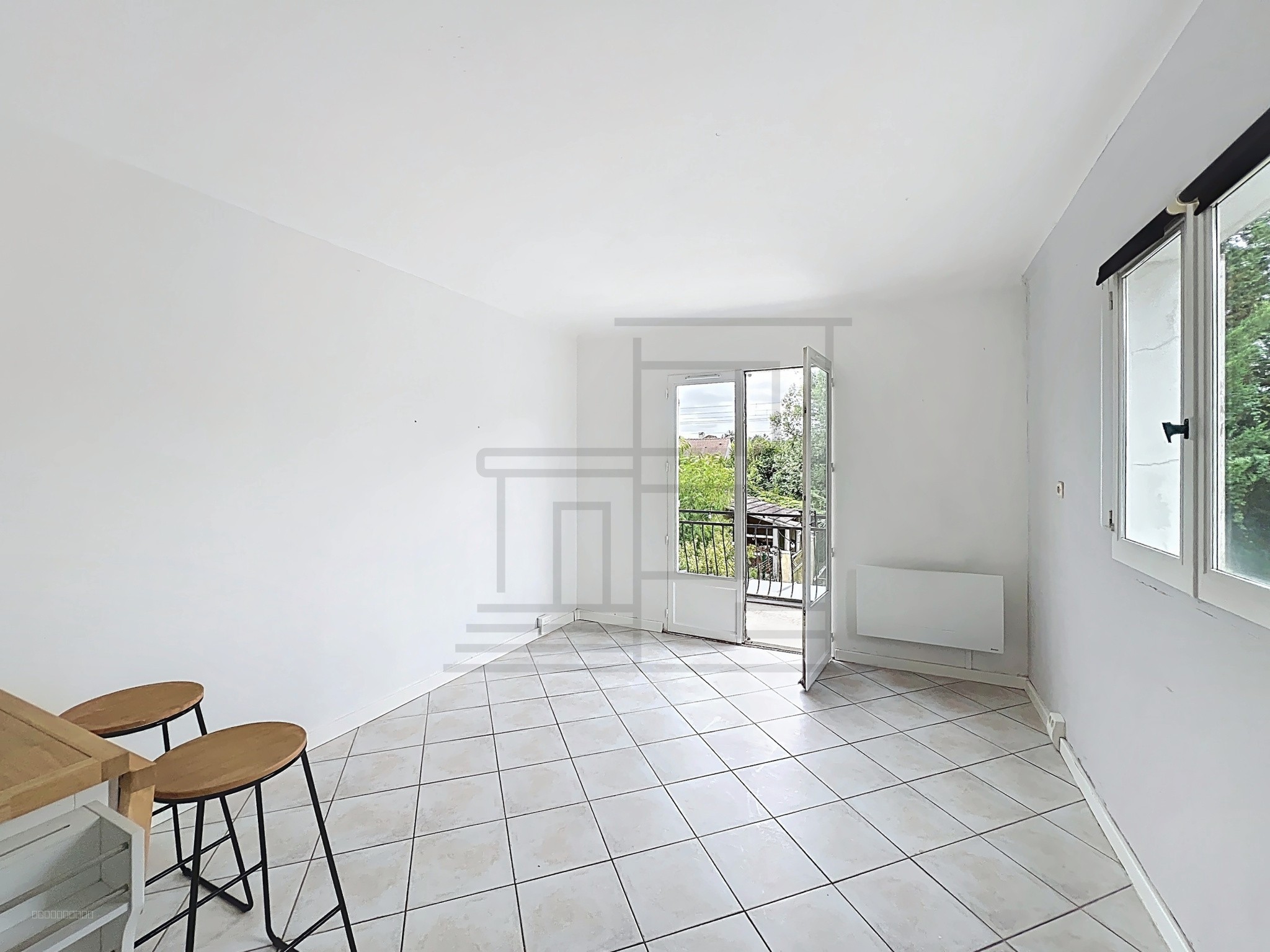 F2 avec jardin et parking — photo 2