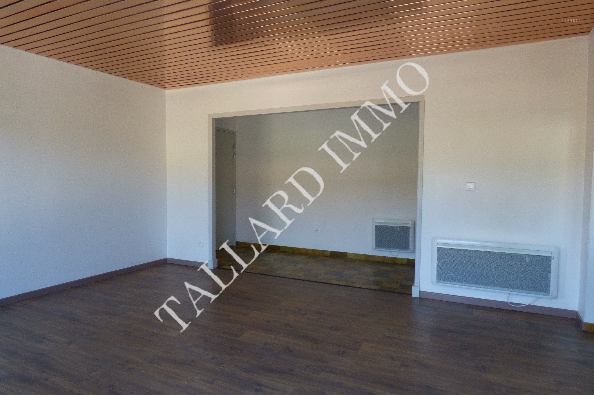 La Saulce rare ! Appartement de type 3 + vaste terrasse, garage, parking. — photo 3