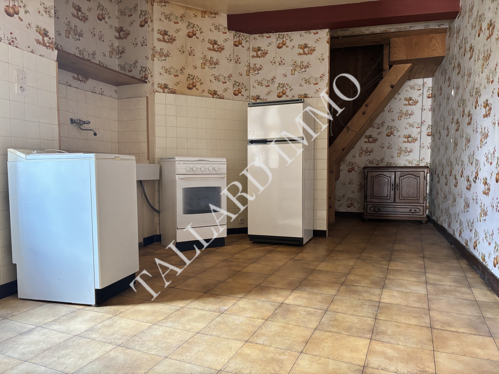 Exclusivité Tallard, maison de village à rénover, terrasse, garage et cave. — photo 13