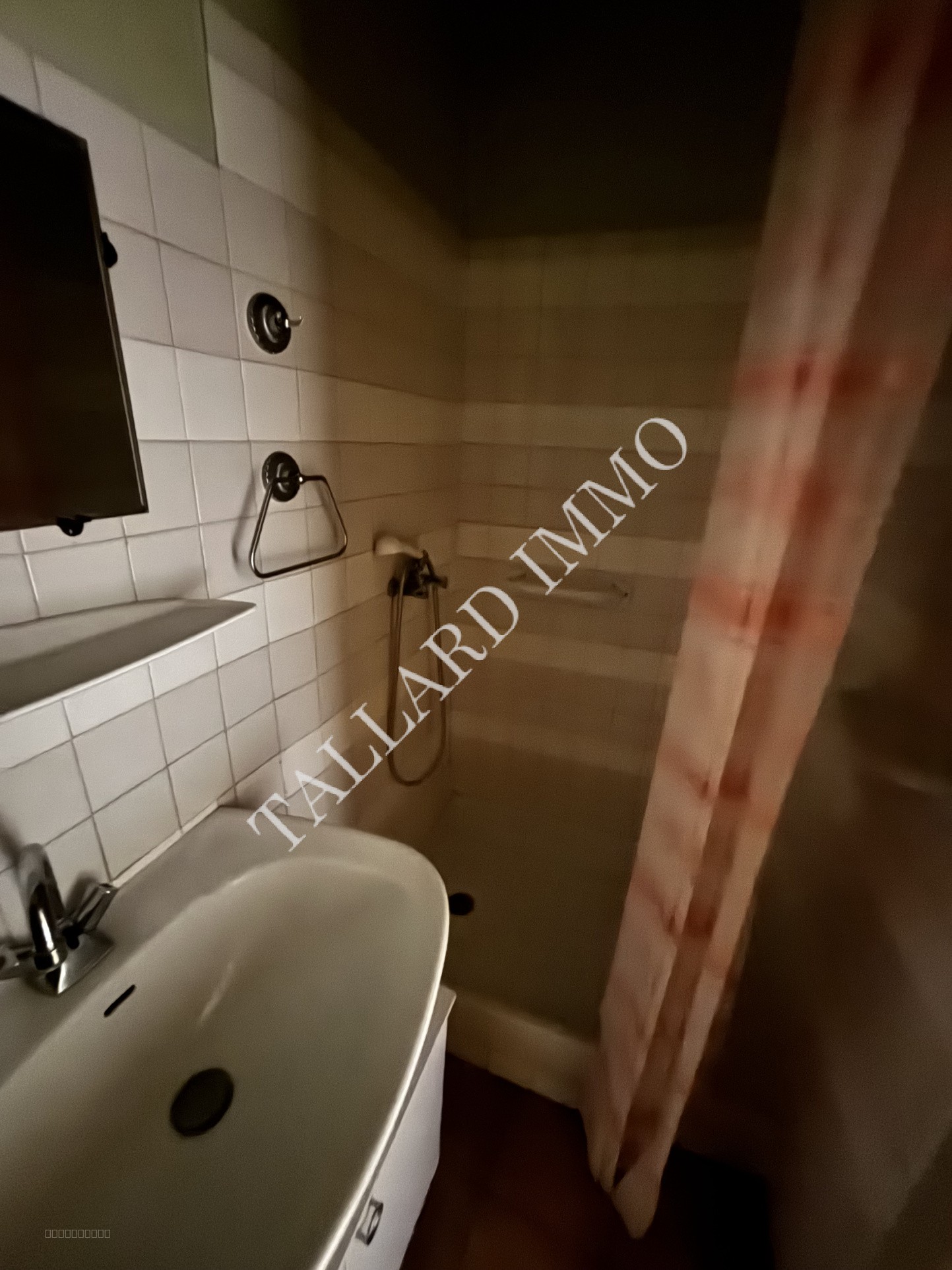 Exclusivité Tallard, maison de village à rénover, terrasse, garage et cave. — photo 14