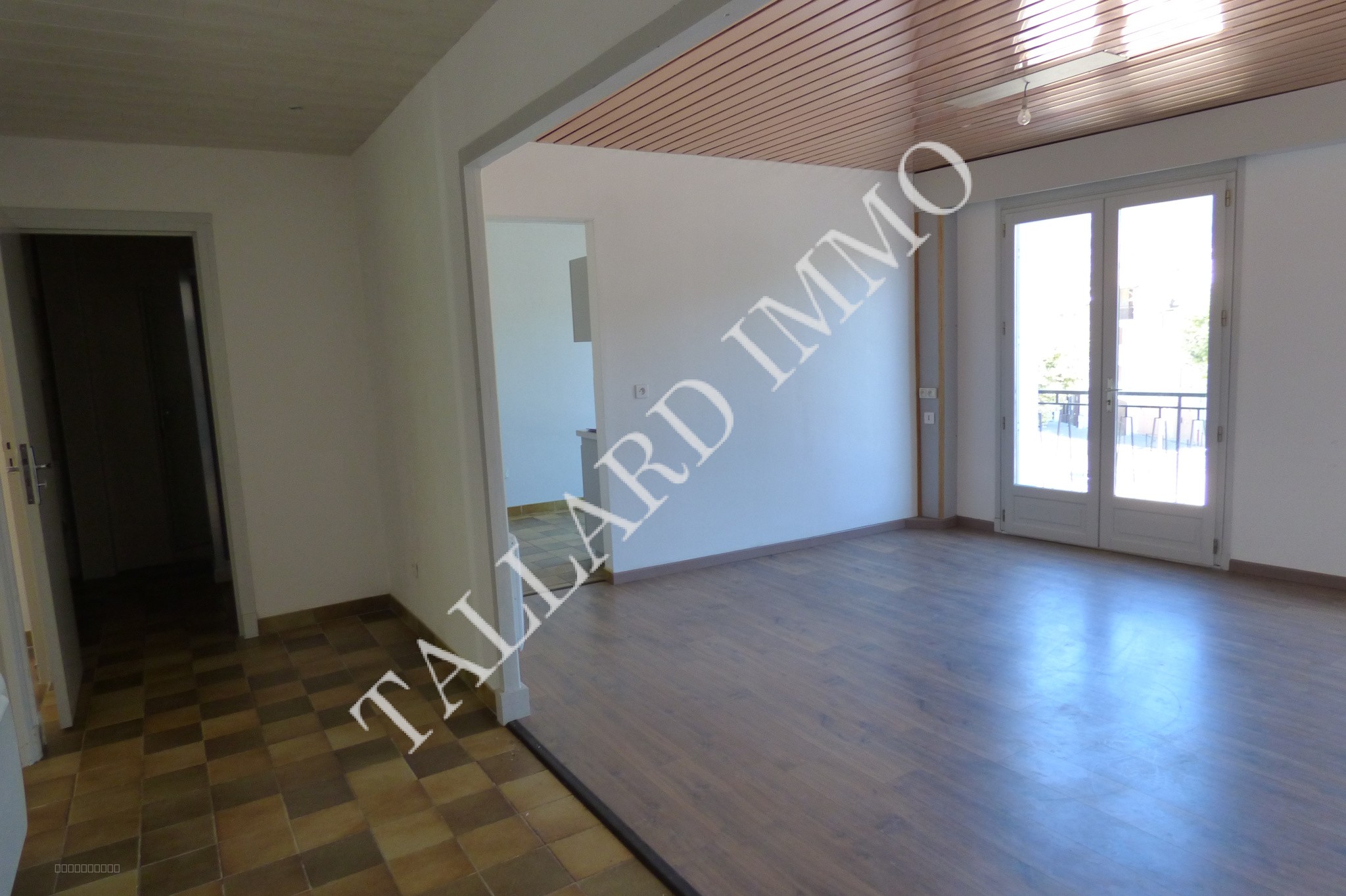 La Saulce rare ! Appartement de type 3 + vaste terrasse, garage, parking. — photo 6
