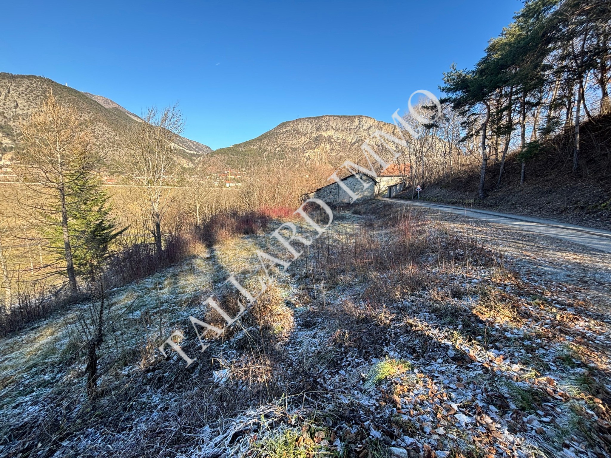 Rochebrune, terrain à bâtir 545 m2 — photo 3