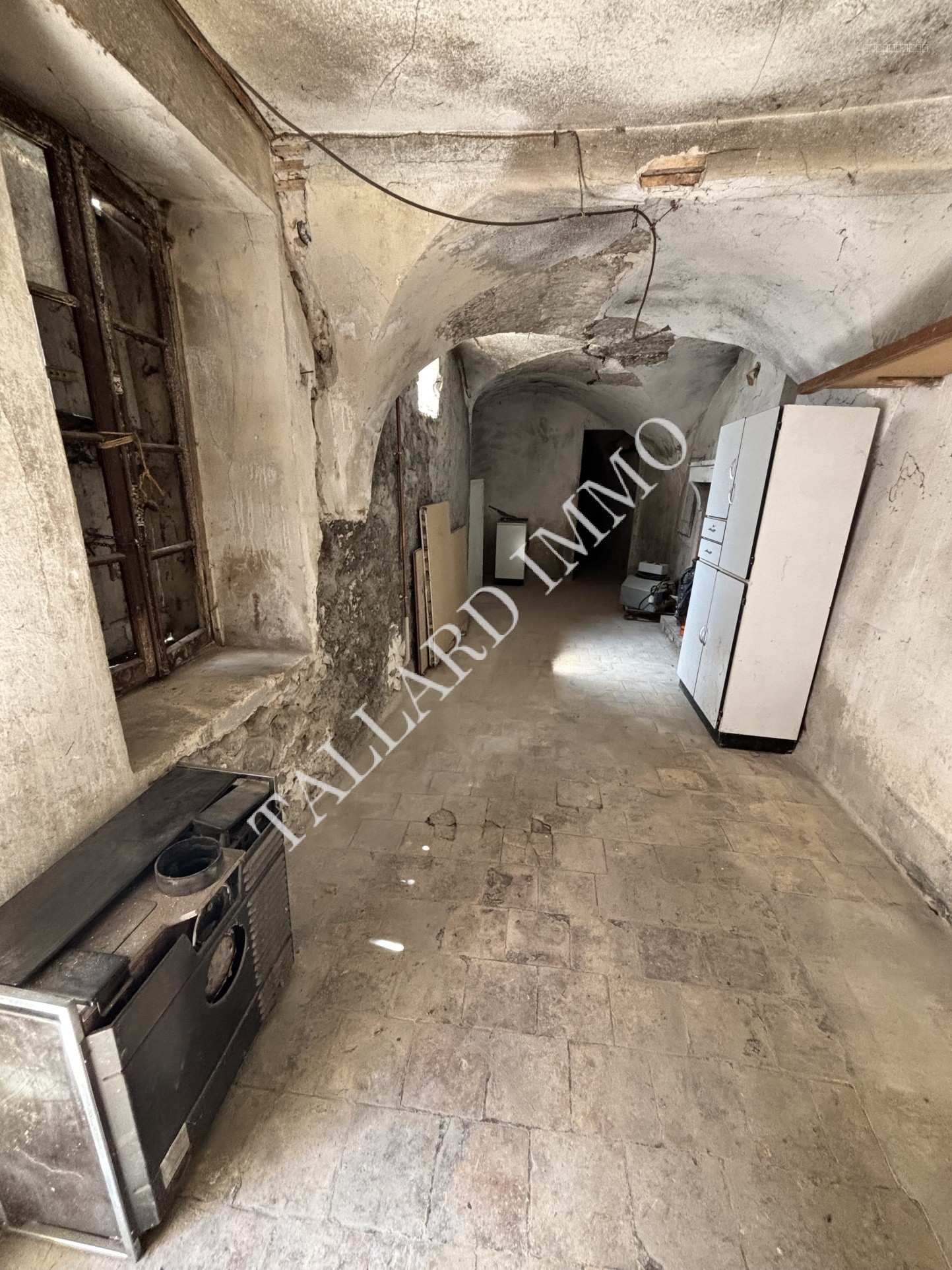 Exclusivité Tallard, maison de village à rénover, terrasse, garage et cave. — photo 17