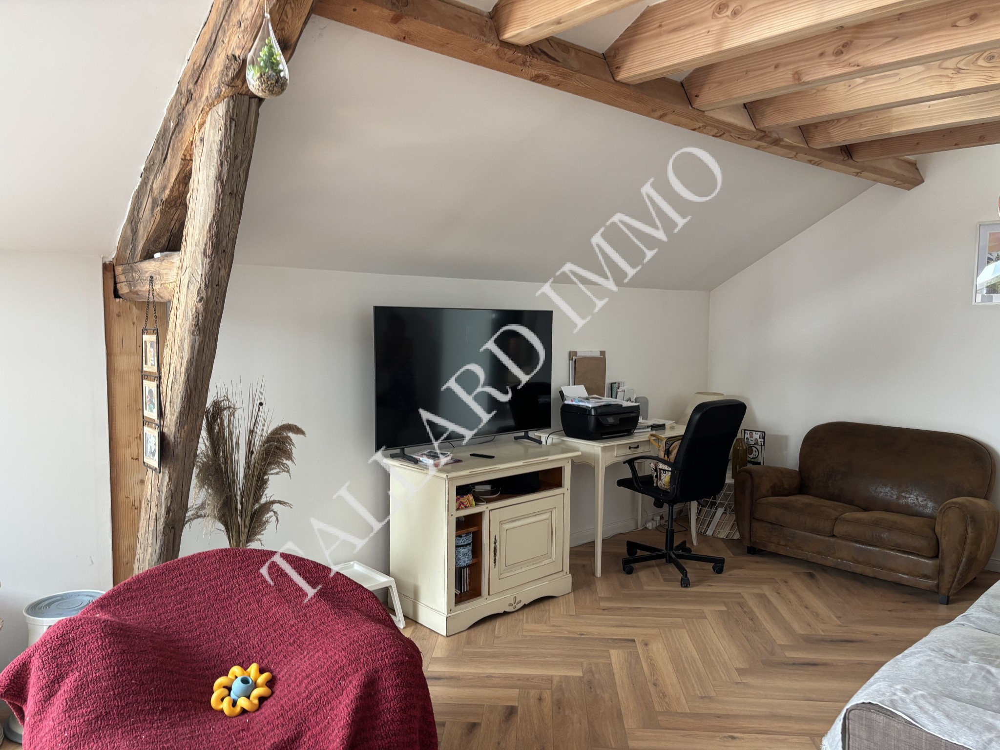 15 mn Gap, vaste bâtisse avec local commercial, appartement loft récent + potentiel pour plusieurs logements — photo 10