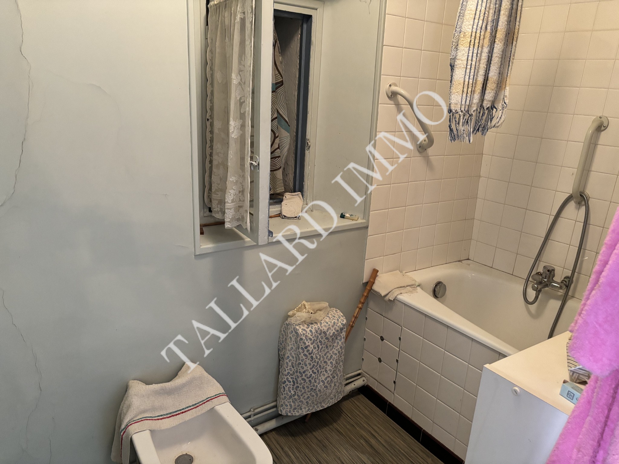 maison de village Type 2 60 m2 + remise, cave et combles — photo 10