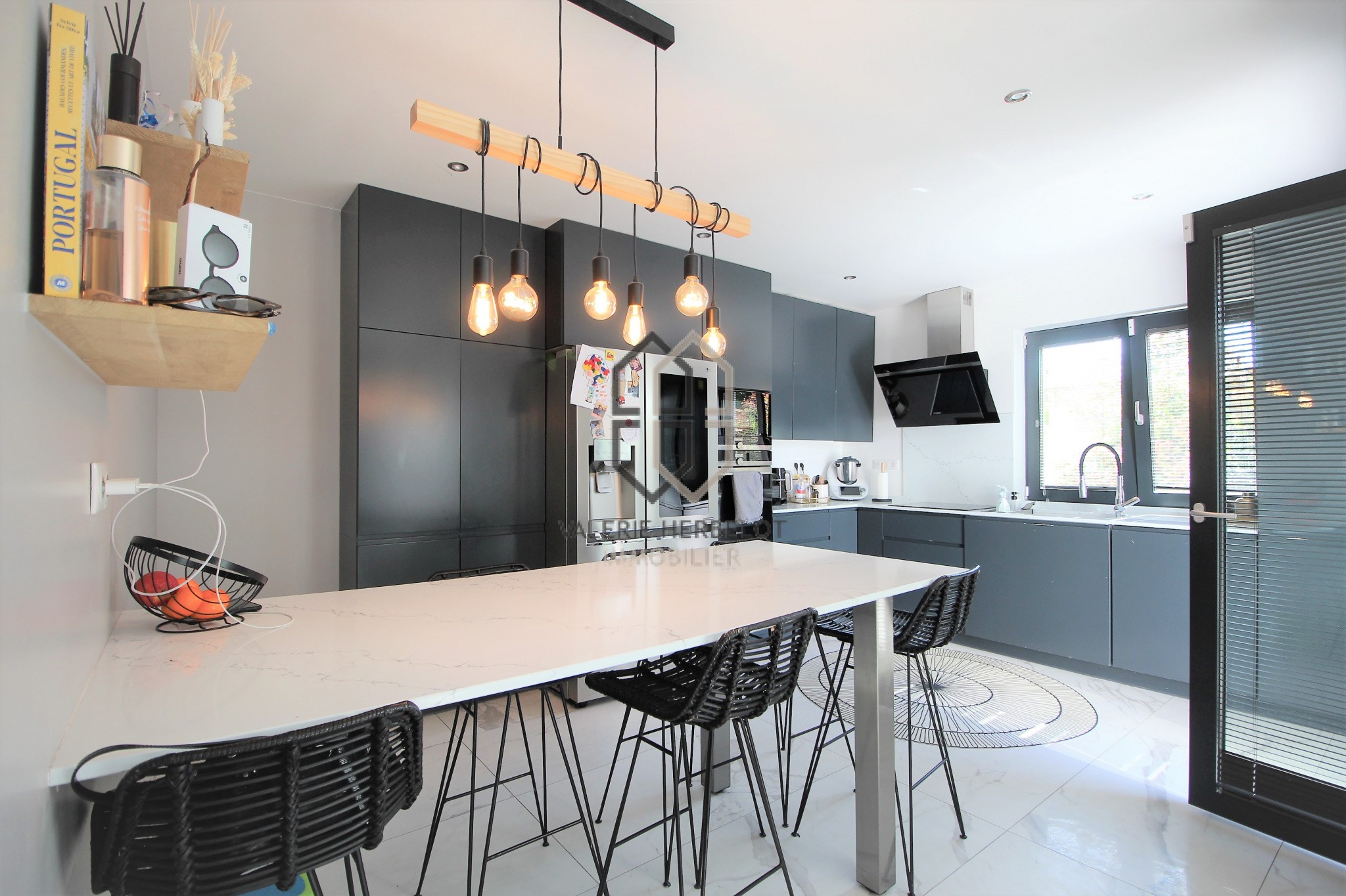 Modernité et confort pour cette agréable maison de 2020 — photo 4
