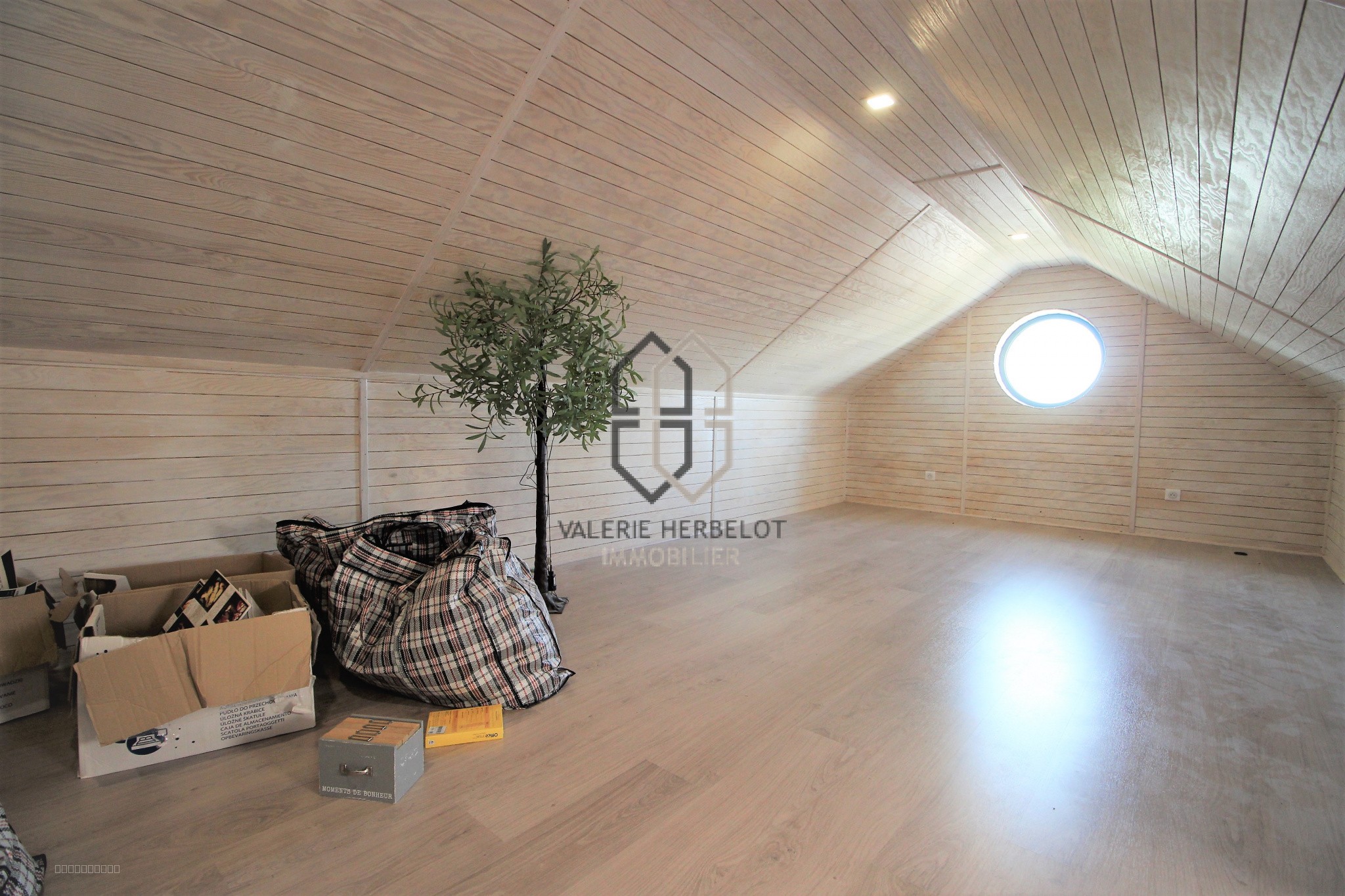 Modernité et confort pour cette agréable maison de 2020 — photo 14