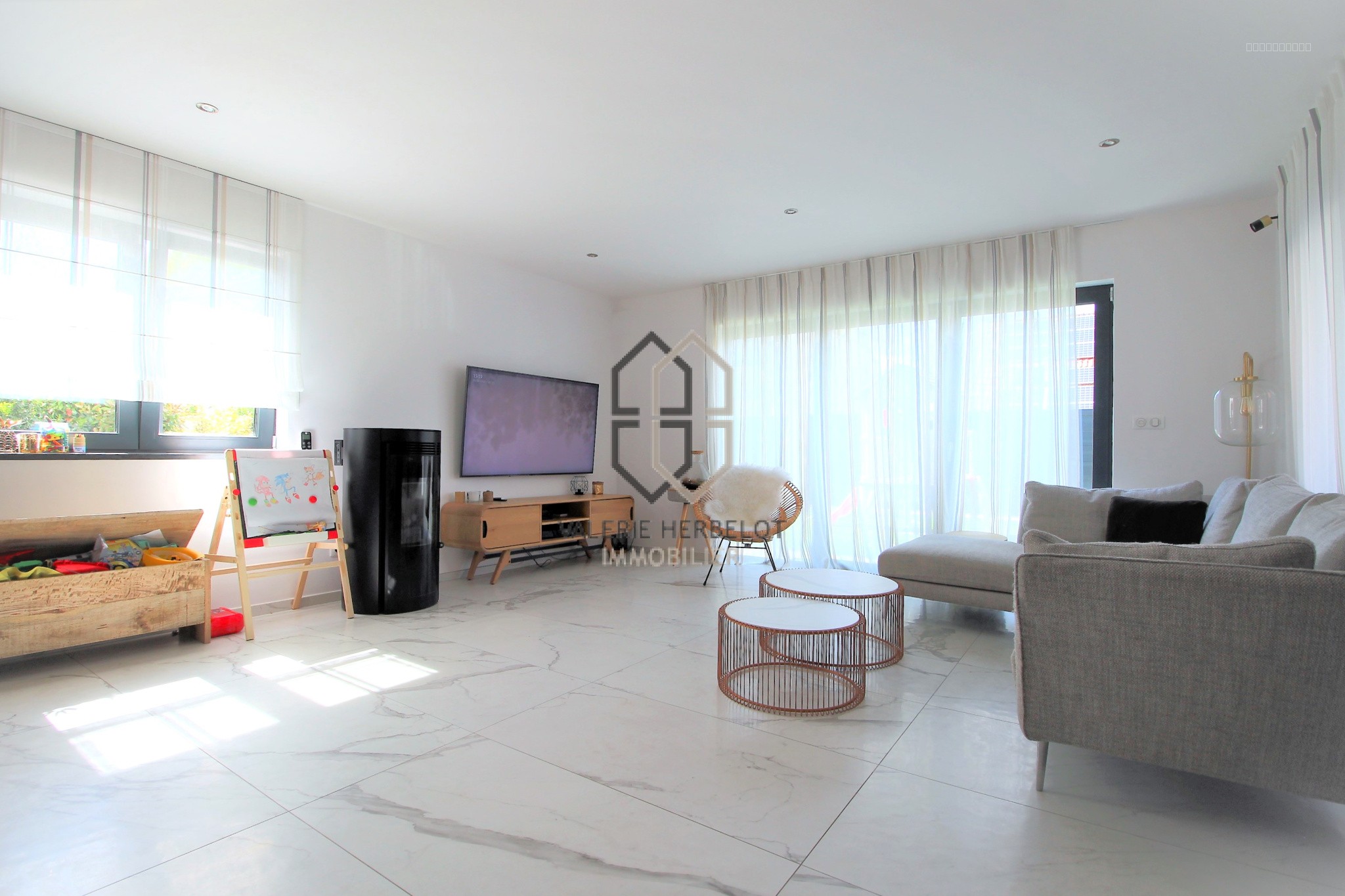 Modernité et confort pour cette agréable maison de 2020 — photo 3