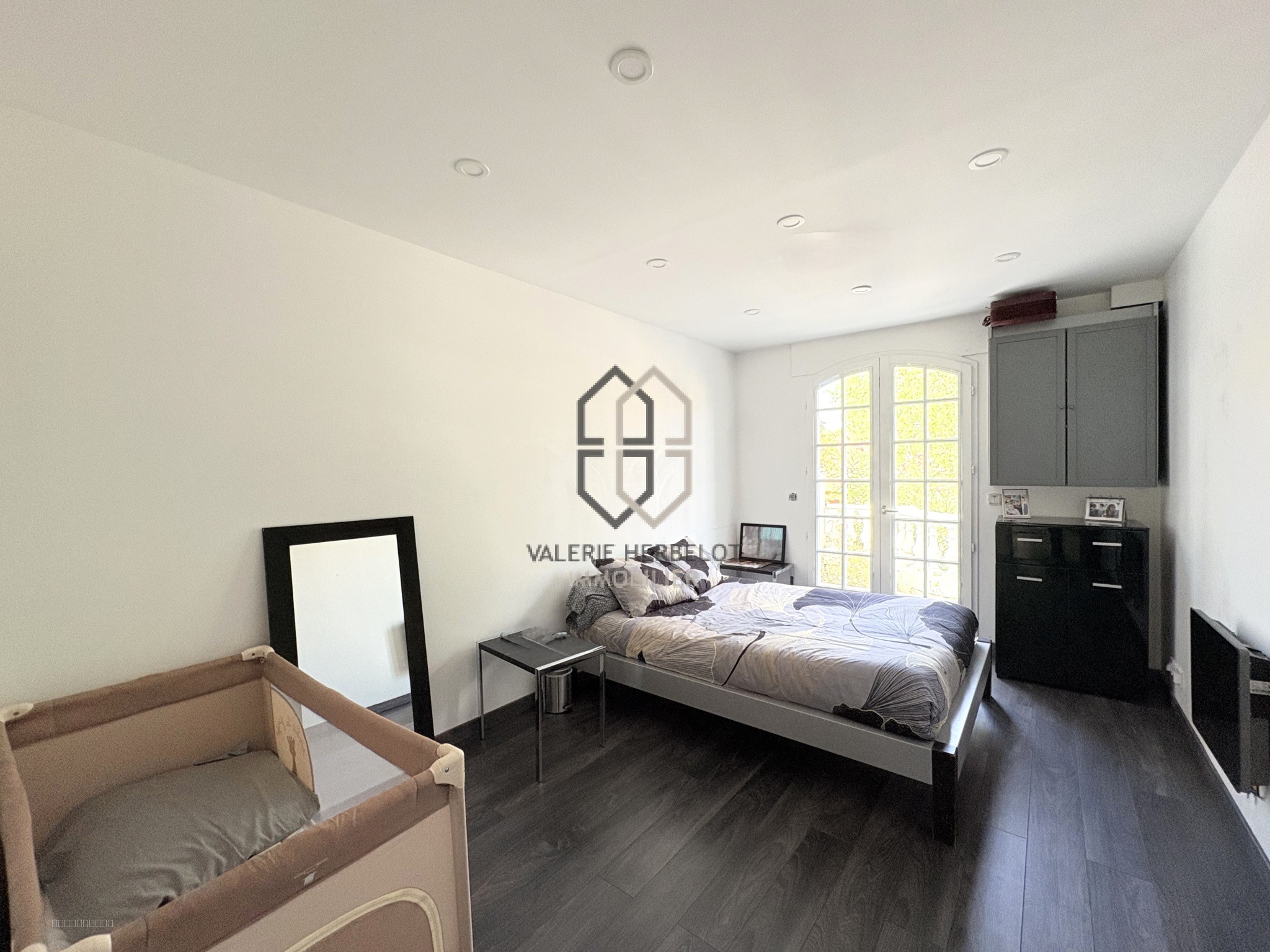 Maison contemporaine à proximité immédiate de la Varenne — photo 16