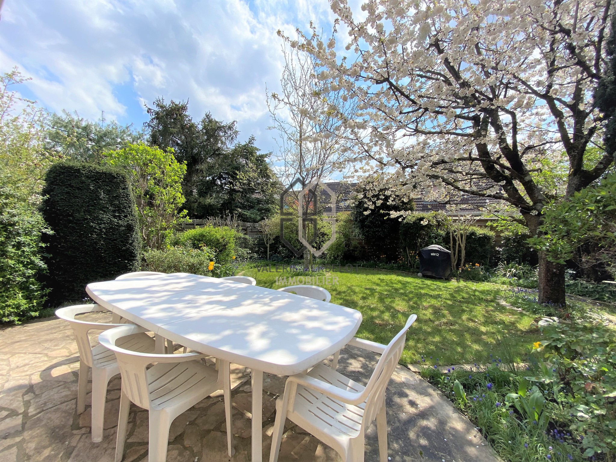 Agréable maison ensoleillée et calme — photo 3