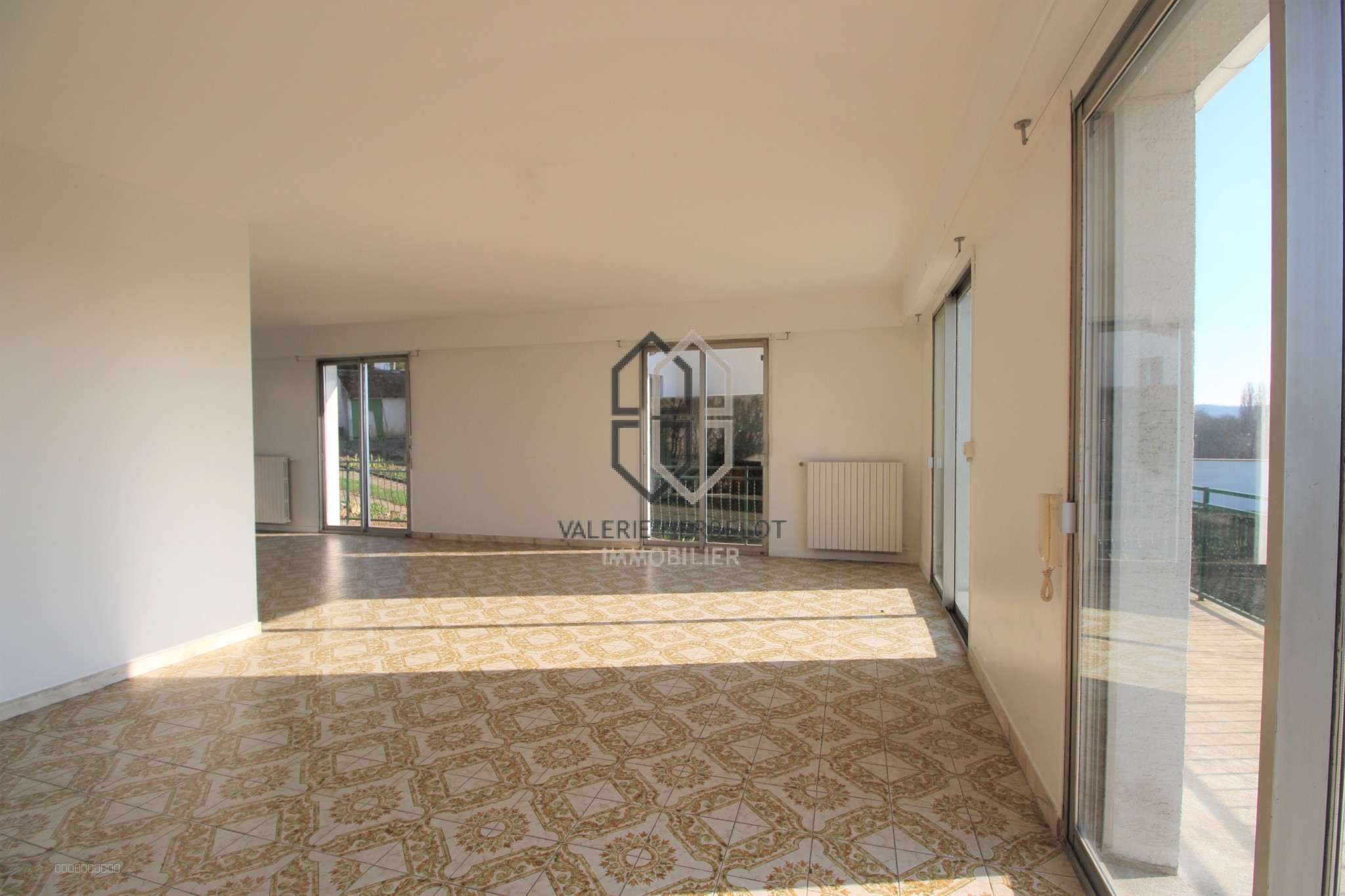 Belle maison spacieuse avec vue Paris — photo 6