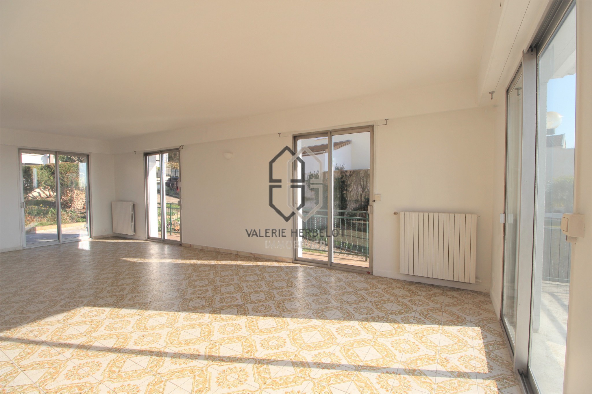 Belle maison spacieuse avec vue Paris — photo 8
