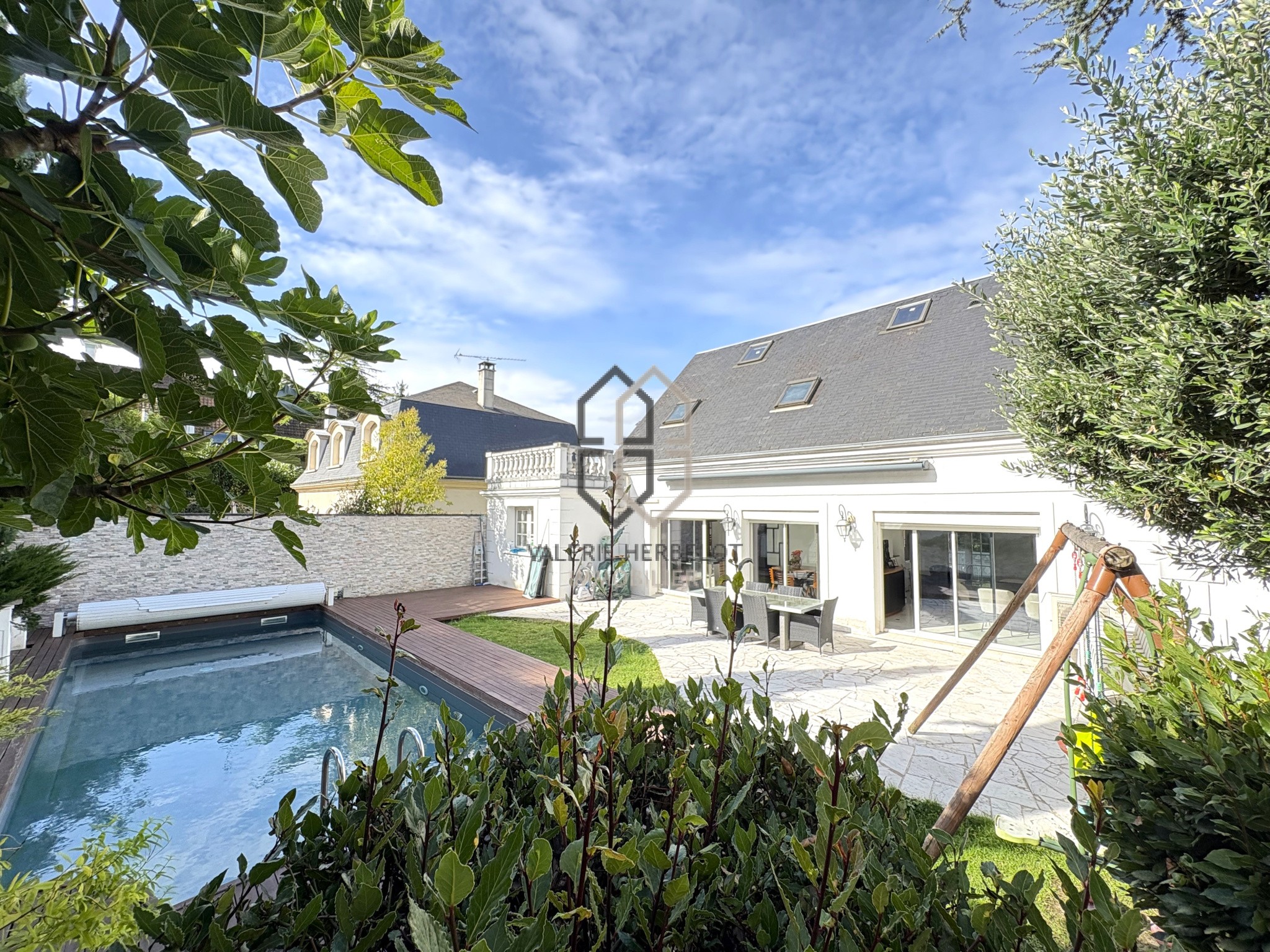 Maison contemporaine à proximité immédiate de la Varenne — photo 3