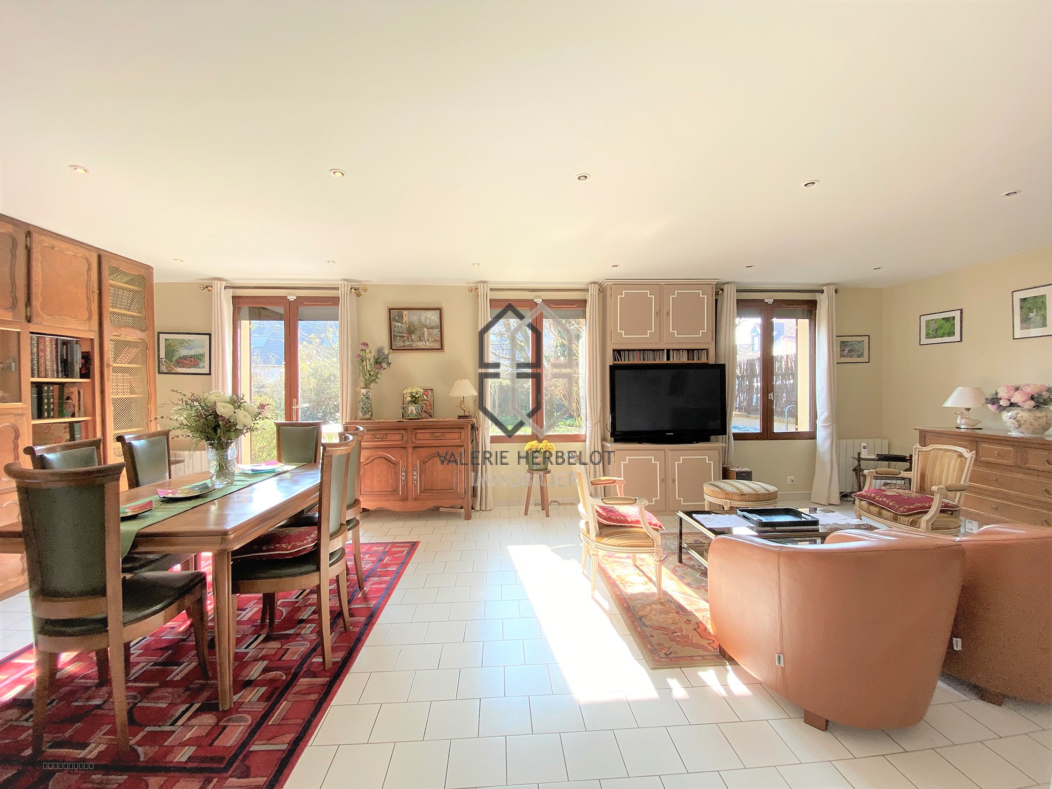 Agréable maison ensoleillée et calme — photo 4