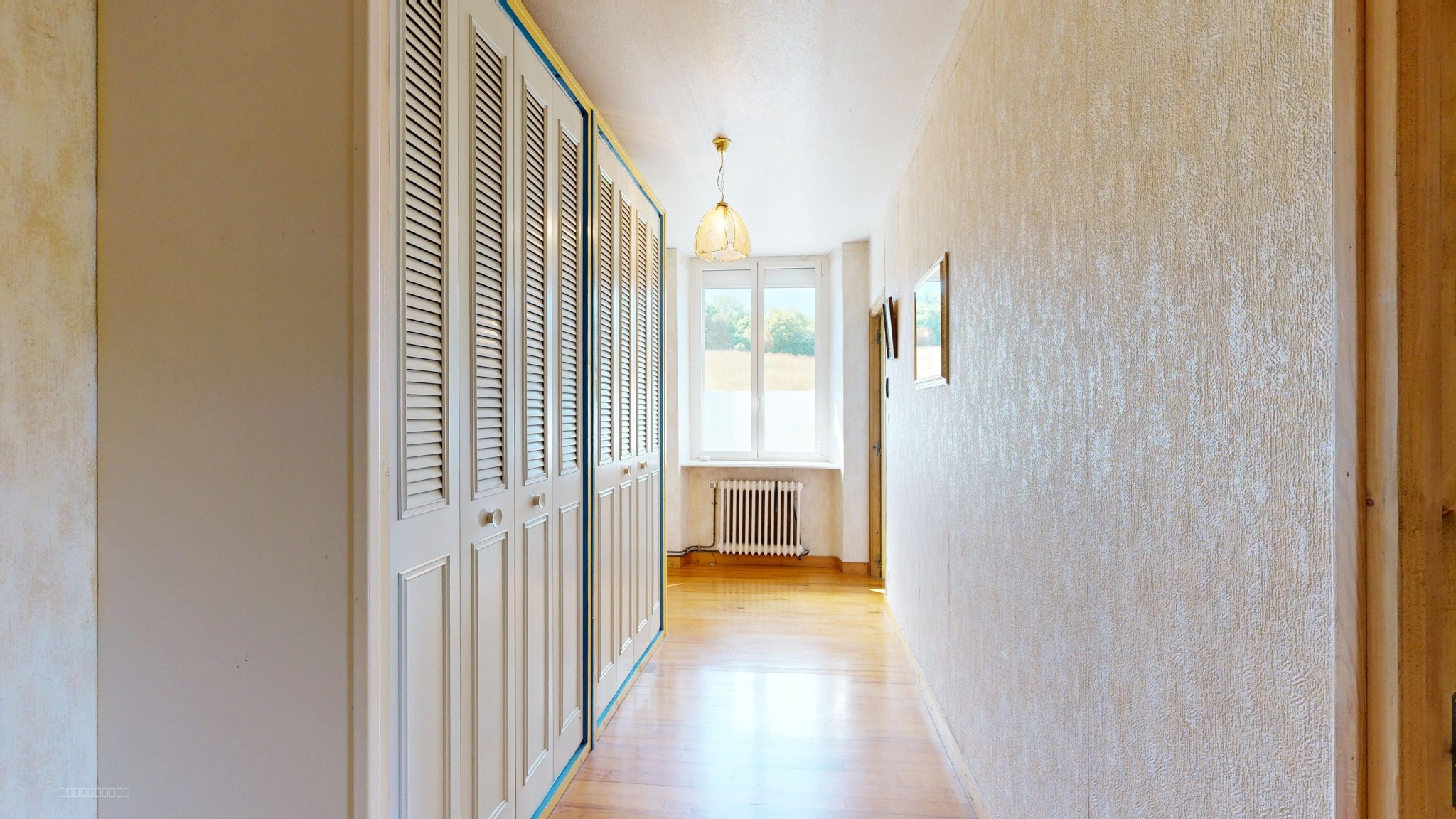 Propriété 190 m2 avec nombreuses dépendances et étang — photo 12