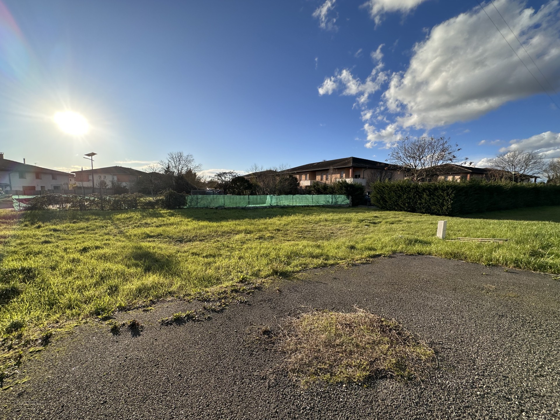 SAINT-JORY : Terrain plat et viabilisé — photo 2