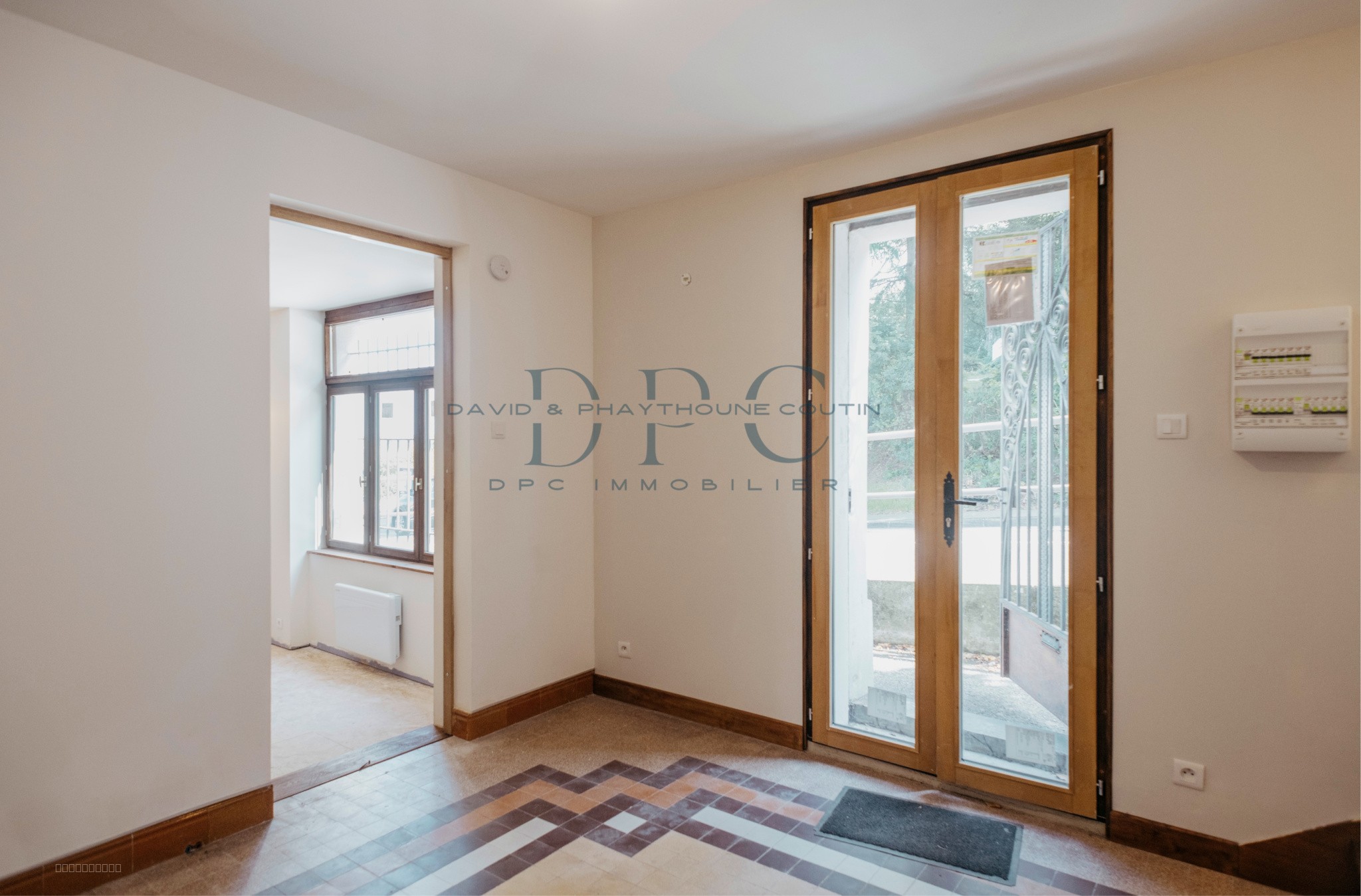 GUILHEMERY GRANDE MAISON 185m2 HABITABLE COMPOSEE DE 3 LOGEMENTS SUR TERRAIN DE + 600M2 — photo 20