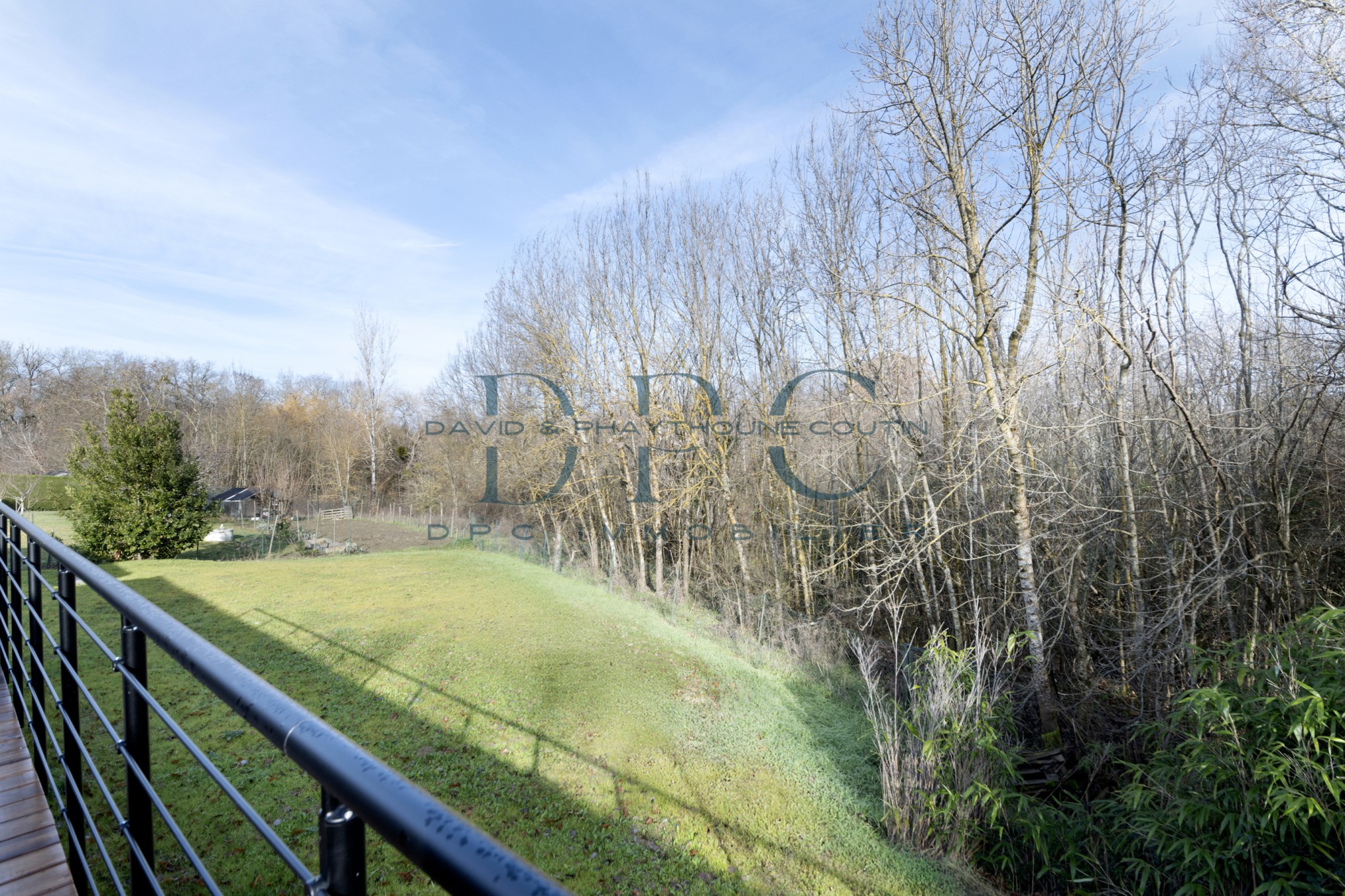 VILLA T6  CONTEMPORAINE DE PLAIN PIED (2025) AVEC GRANDE TERRASSE ET GRAGE AU CALME — photo 11
