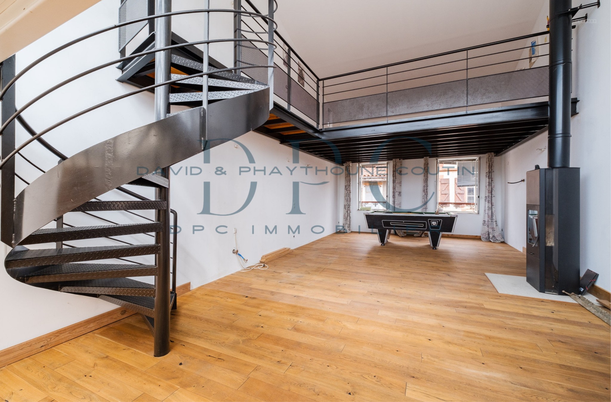 ENSEMBLE IMMOBILIER 500M2 HABITABLE COEUR DE VILLE AVEC 1 MAISON, 1 LOFT, 1 STUDO, 1 APPRTEMENT T3, + 1 LOCAL — photo 3