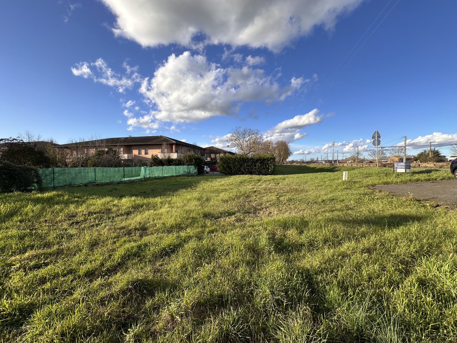 SAINT-JORY : Terrain plat viabilisé — photo 2
