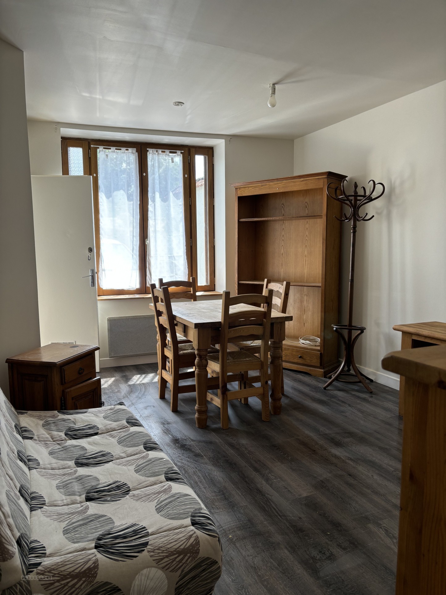 Studio 35 m2 Moulins-Engilbert — photo 2