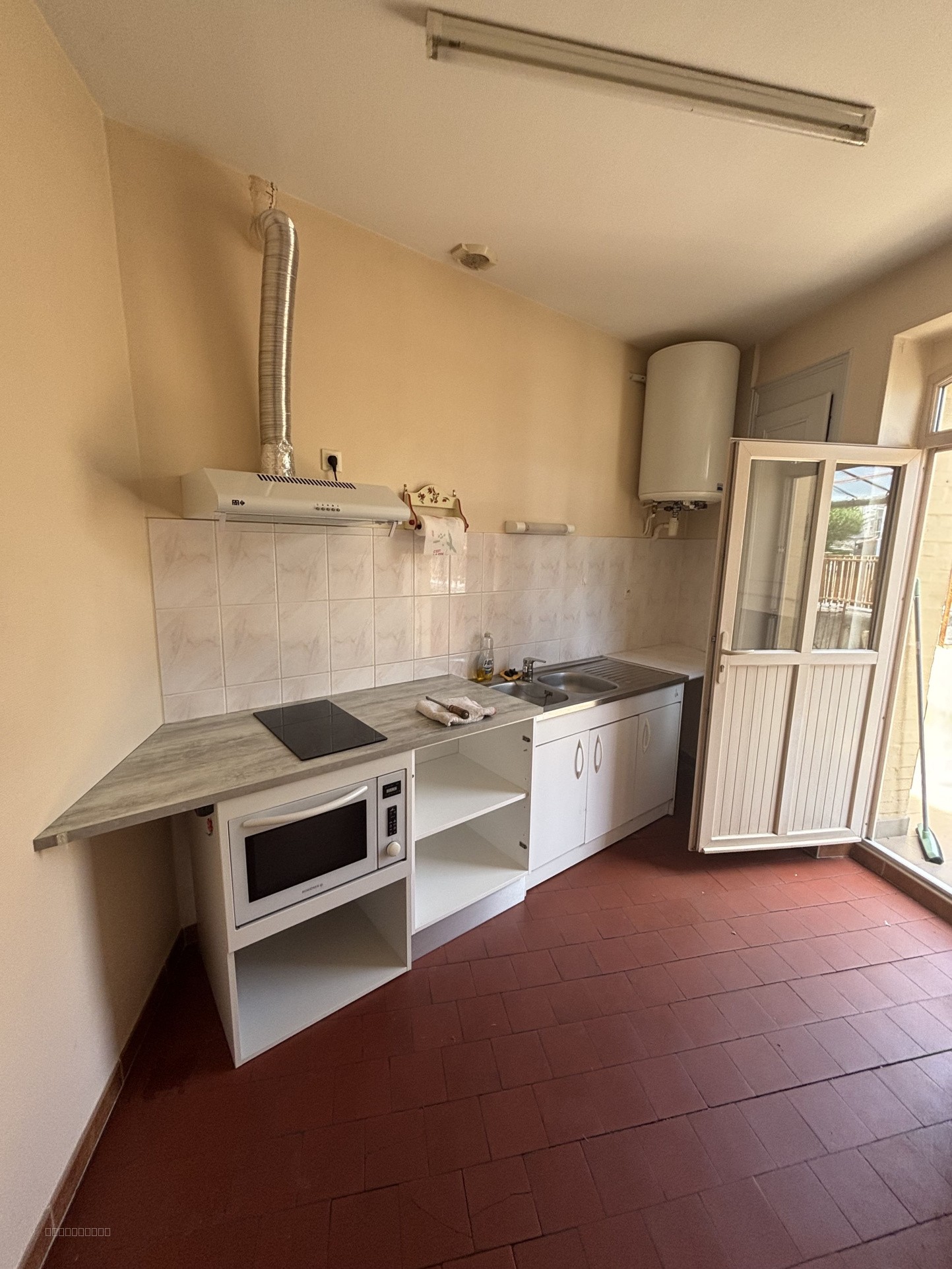 Appartement T2 meublé à CHATEAU-CHINON — photo 4