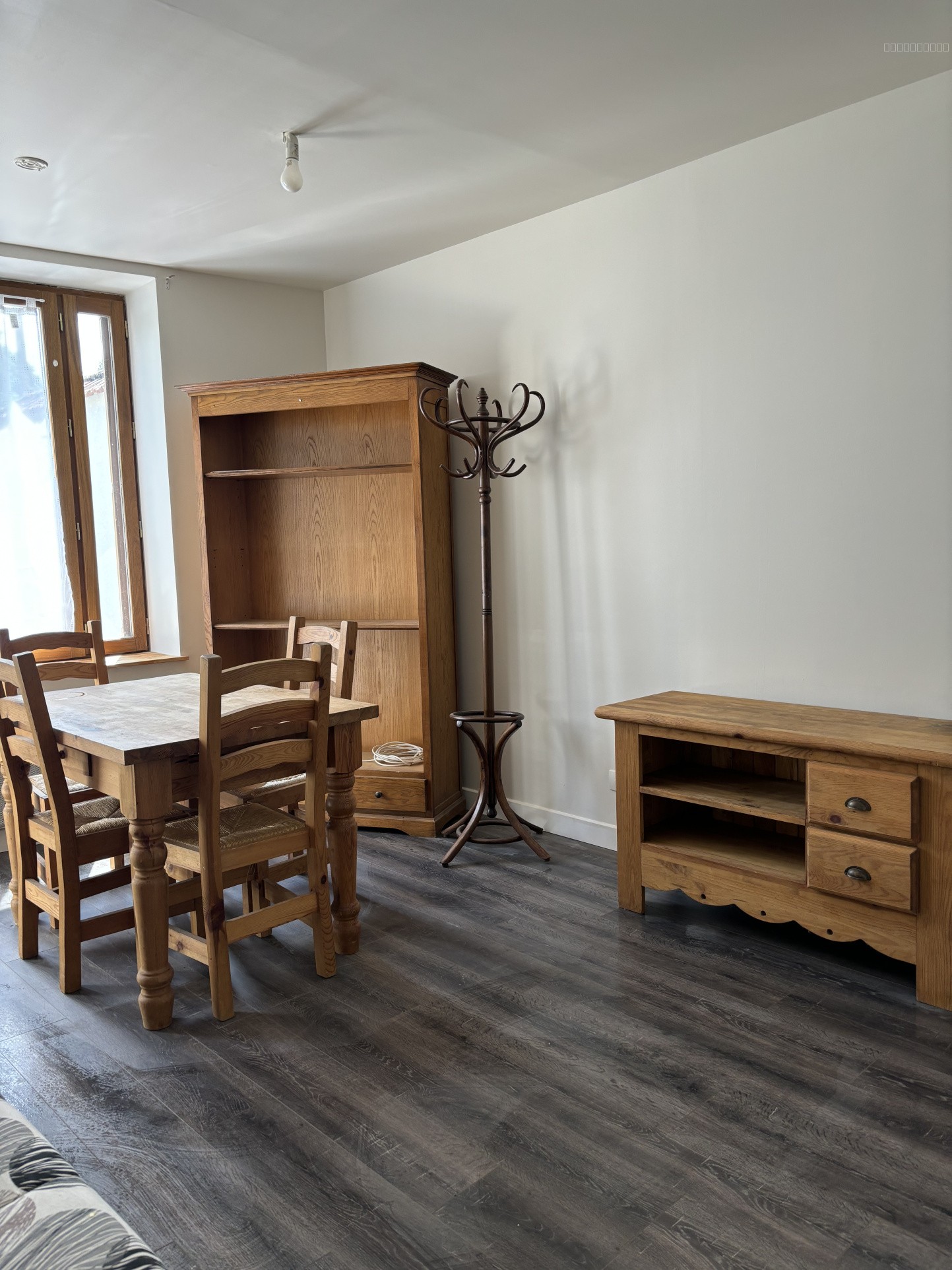 Studio 35 m2 Moulins-Engilbert — photo 3