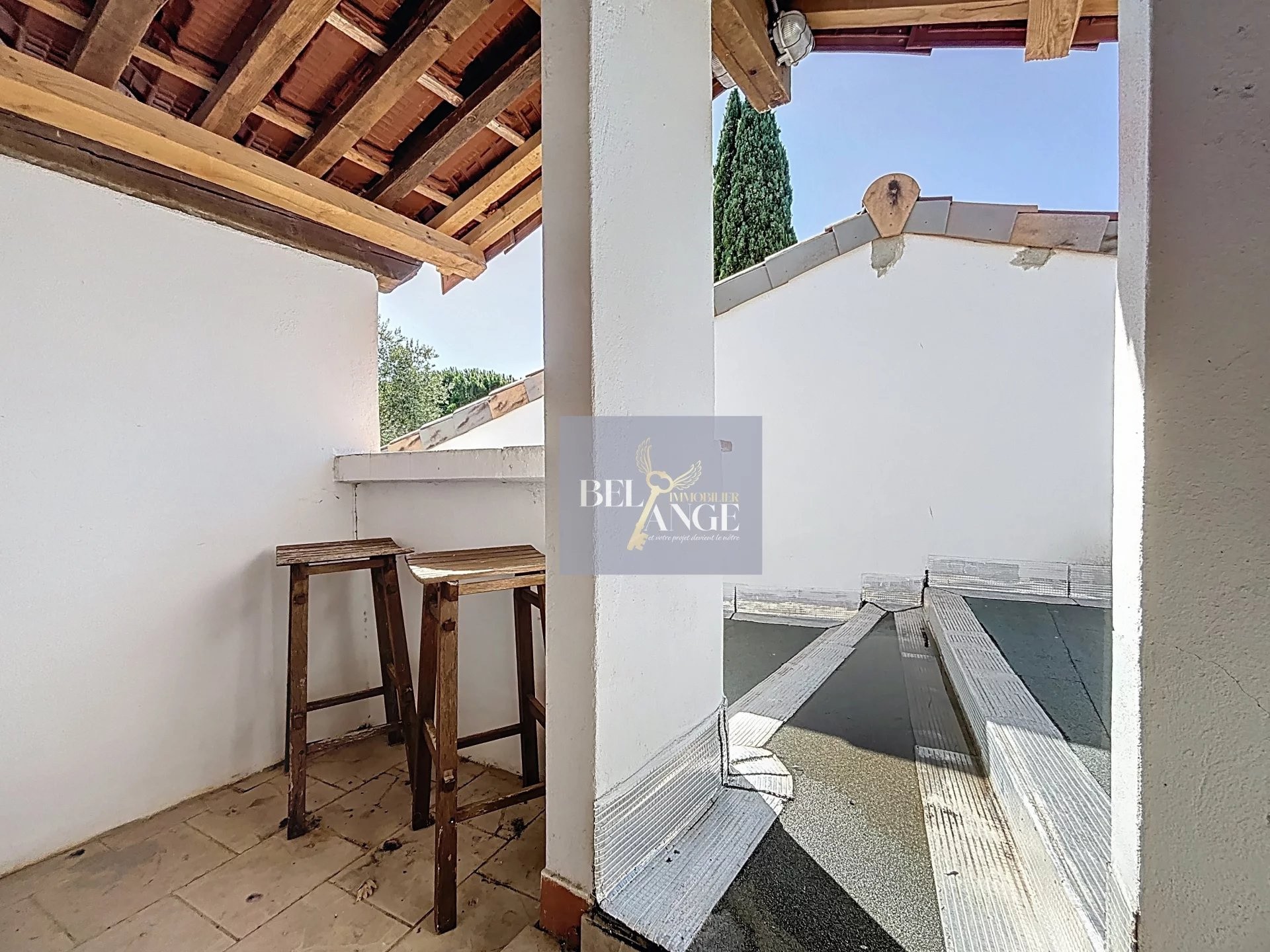 Mas en Pierre de 300 m2 - Piscine — photo 12