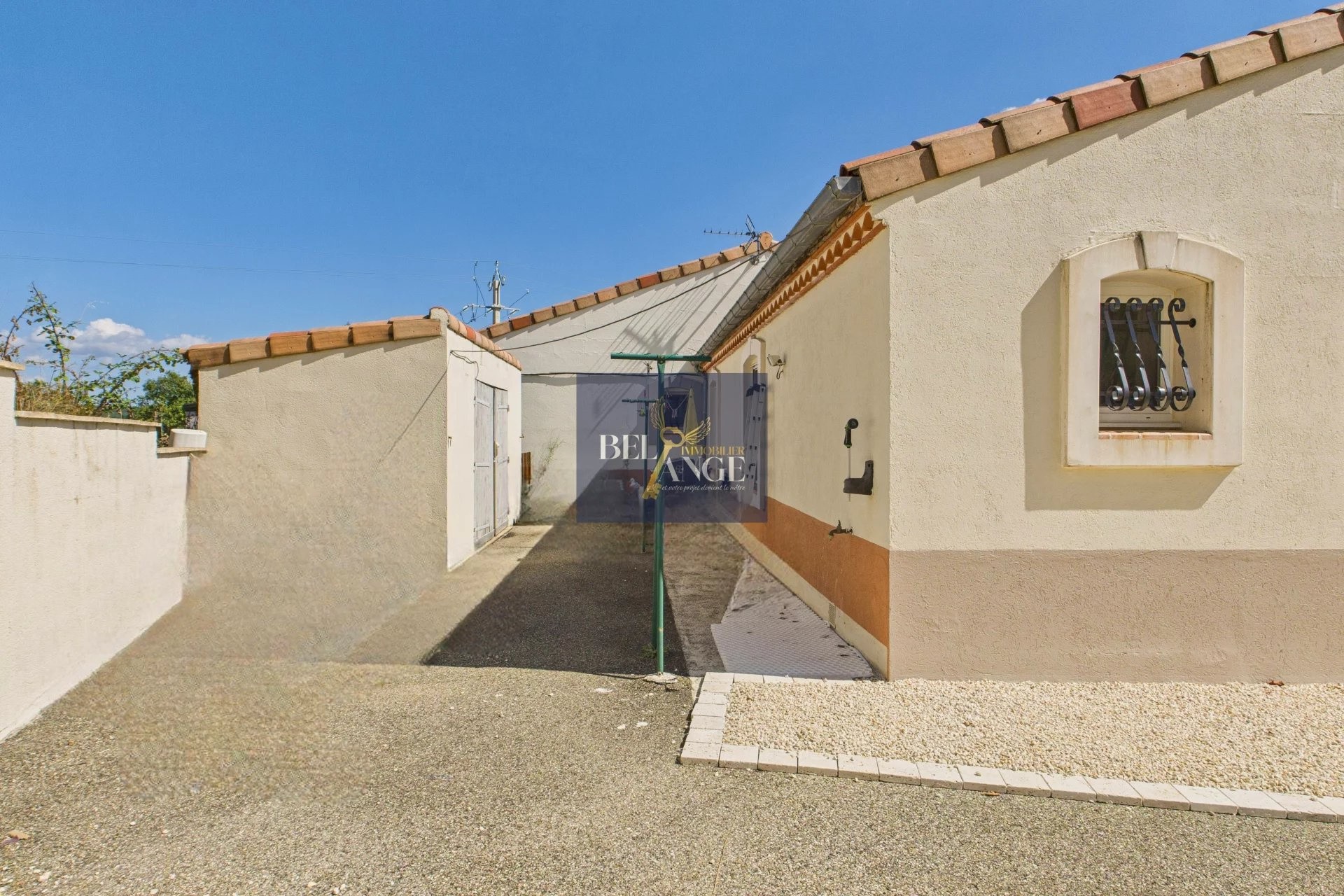 Maison traditionnelle avec piscine — photo 14