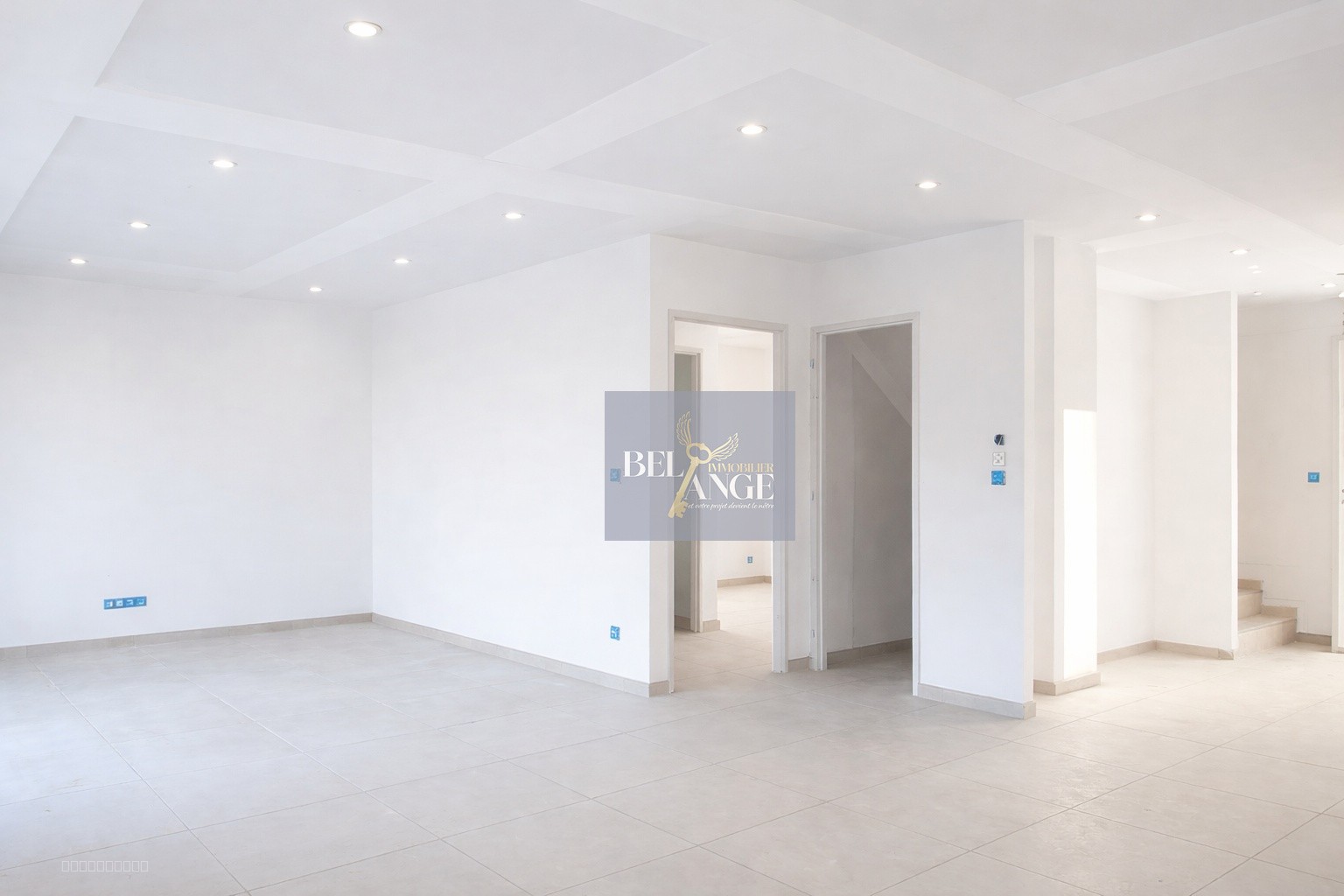 Maisons neuves dans un petit quartier résidentiel   secteur Vallon-Pont-d’Arc — photo 2