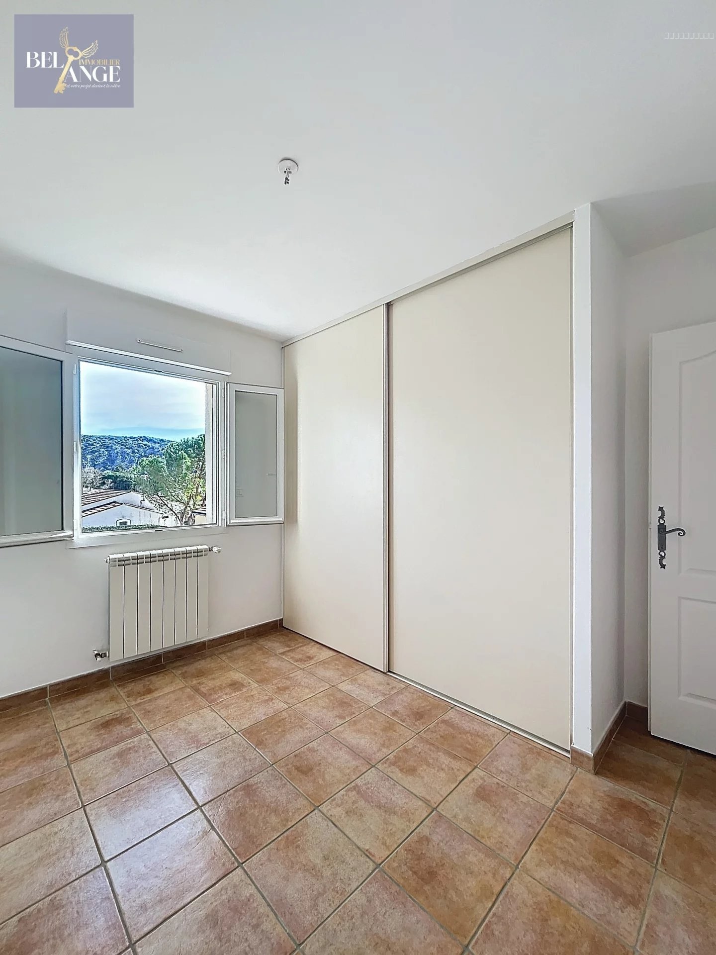 Jolie Maison secteur calme. — photo 9