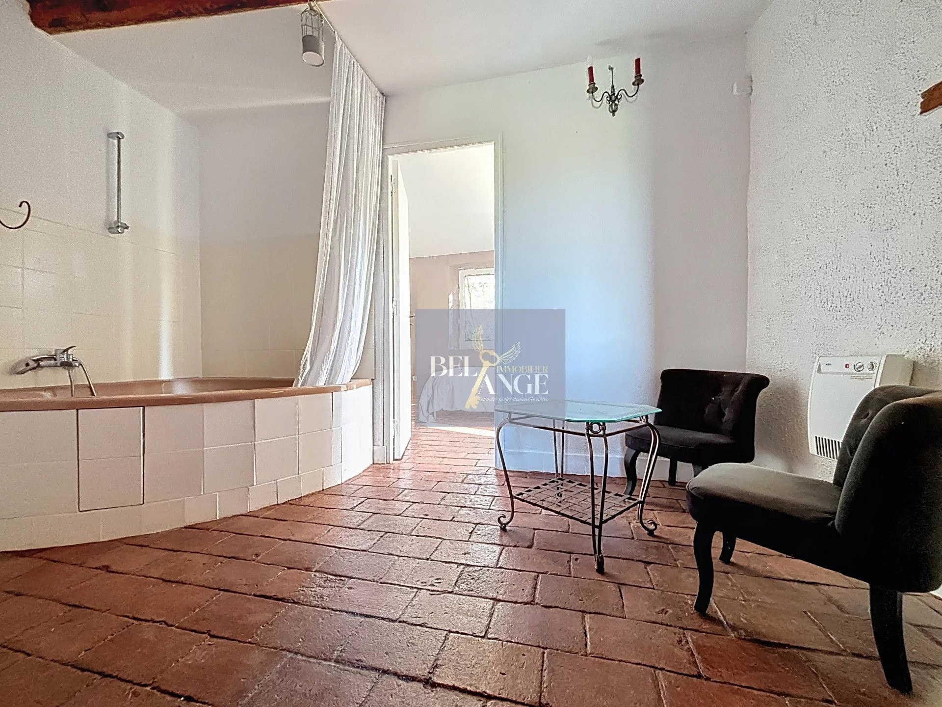 Mas en Pierre de 300 m2 - Piscine — photo 8