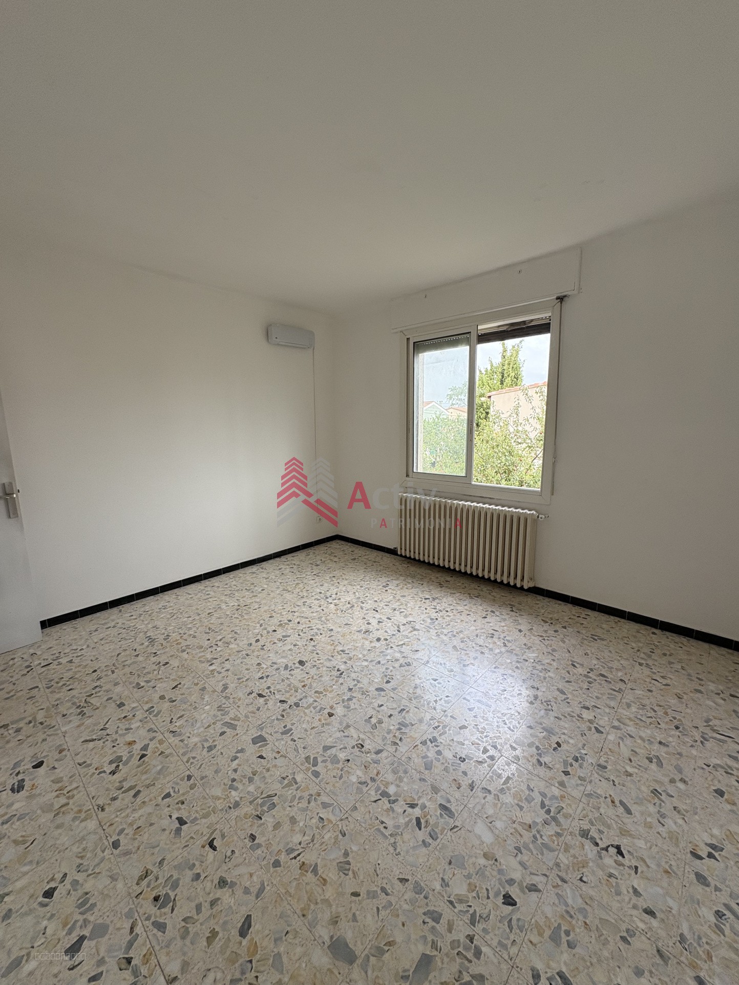 Port Saint Louis du Rhône, grande villa 161 m2 avec fort potentiel à vendre. — photo 8