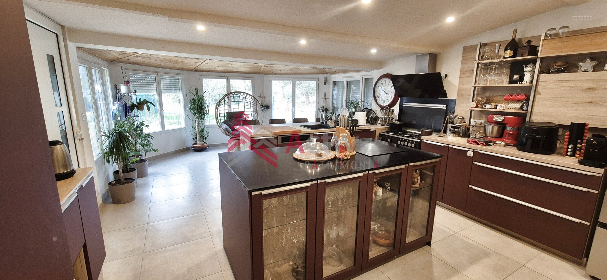 Arles   Propriété de 300 m2 avec piscine, sauna et logement indépendant — photo 3