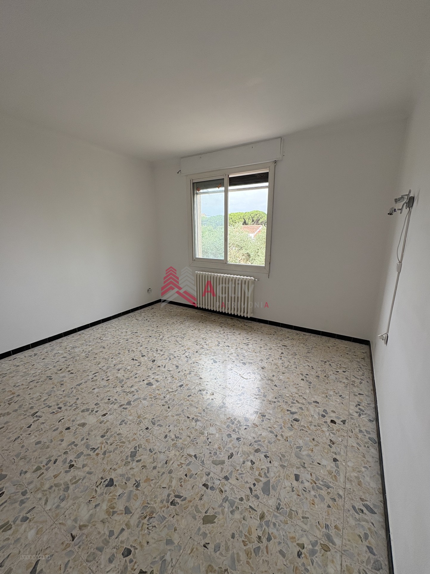 Port Saint Louis du Rhône, grande villa 161 m2 avec fort potentiel à vendre. — photo 10