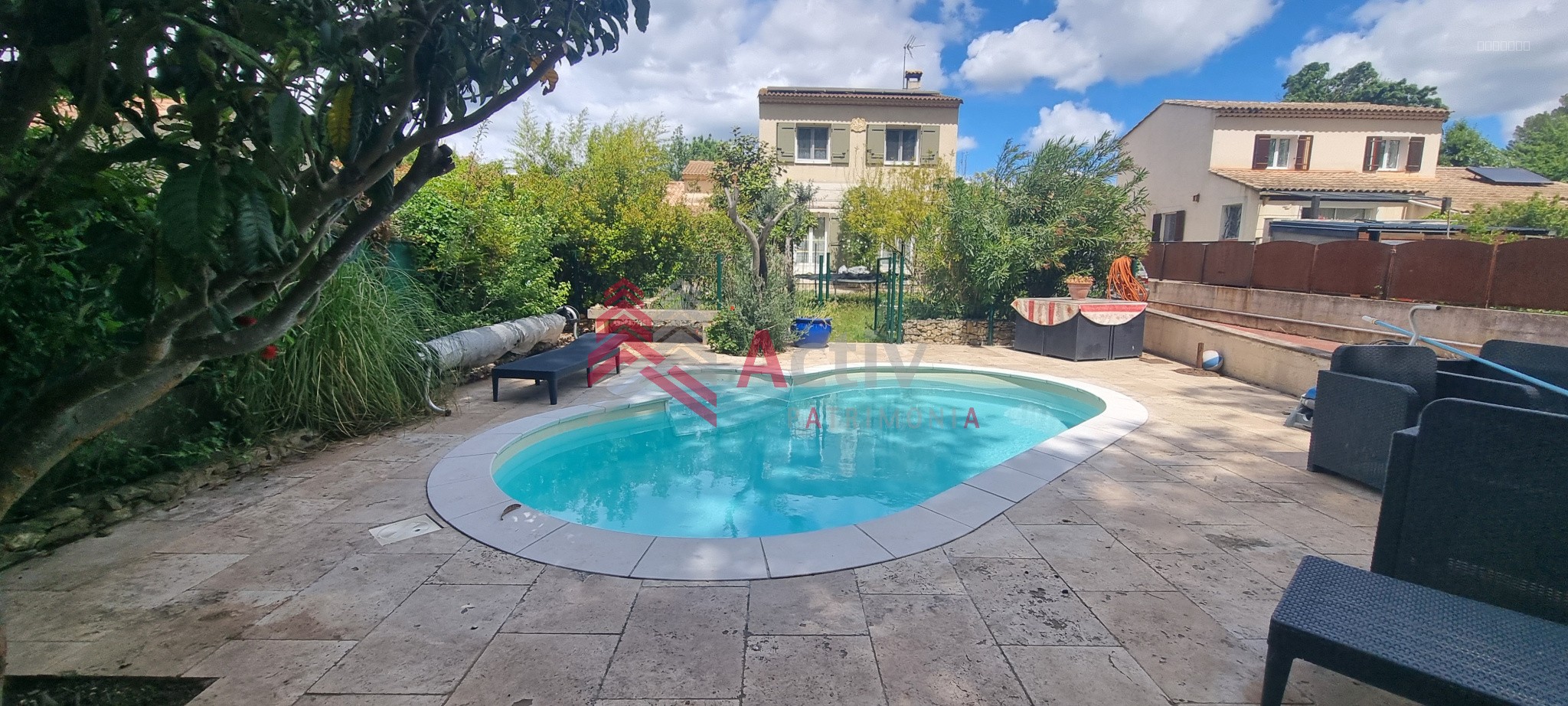 Paradou : maison provençale avec 4 chambres, piscine et jardin — photo 11