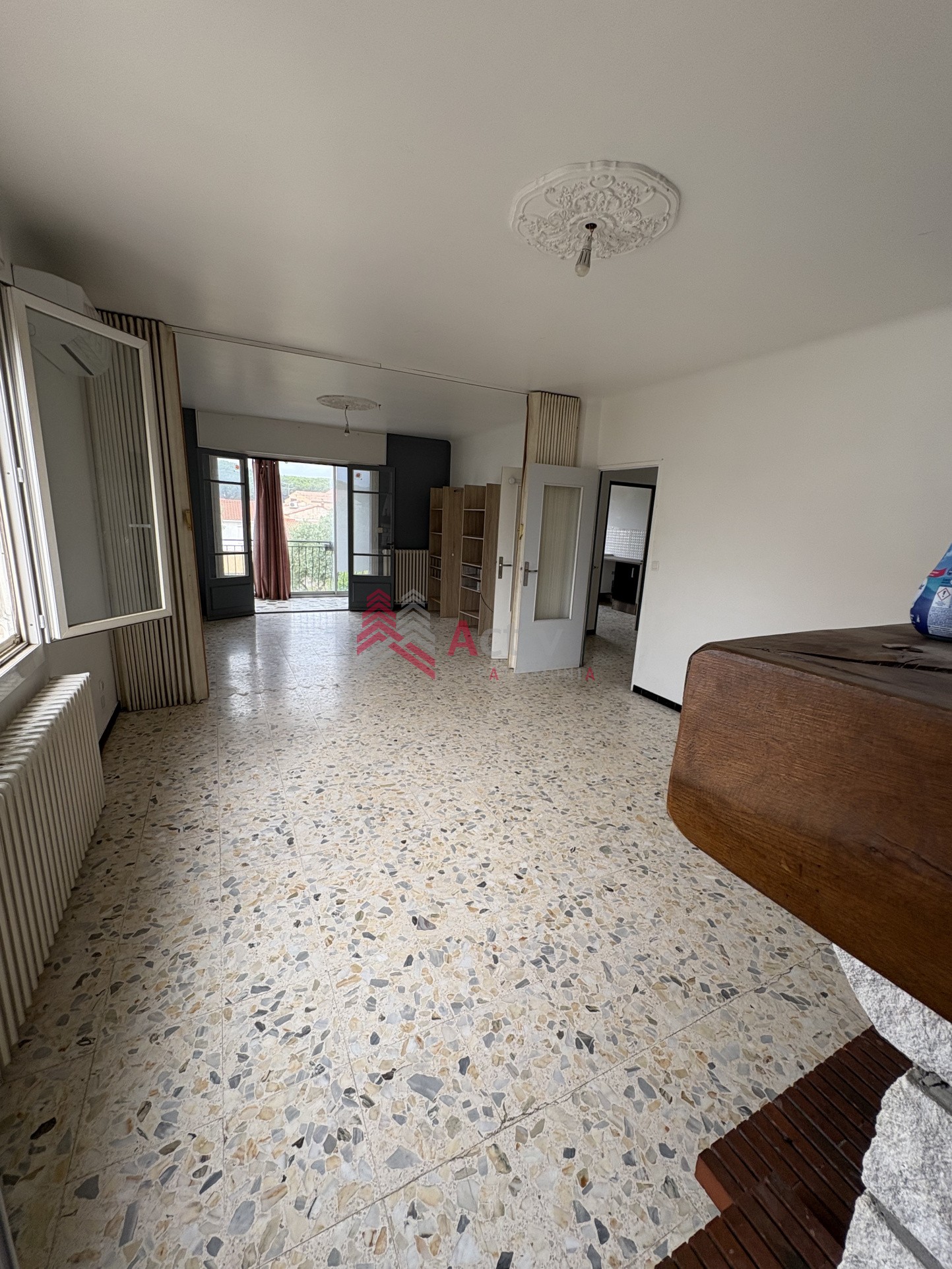 Port Saint Louis du Rhône, grande villa 161 m2 avec fort potentiel à vendre. — photo 5