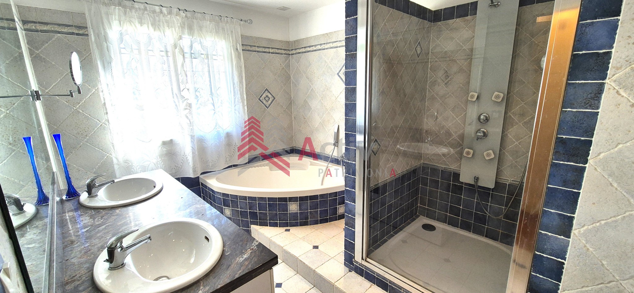 Paradou : maison provençale avec 4 chambres, piscine et jardin — photo 9