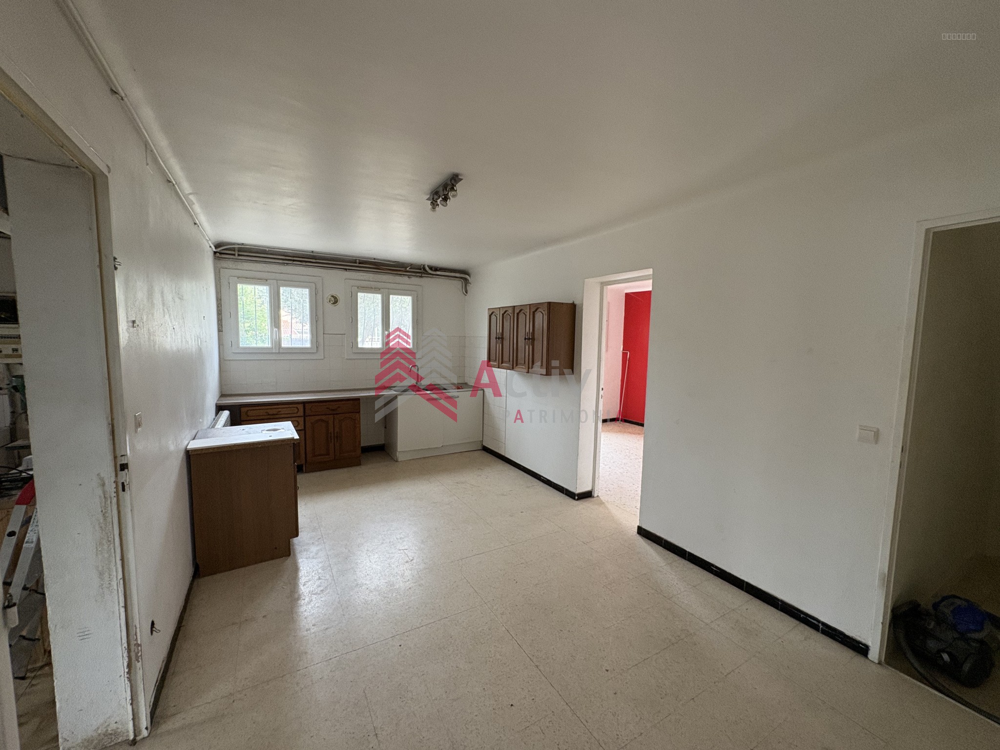Port Saint Louis du Rhône, grande villa 161 m2 avec fort potentiel à vendre. — photo 19