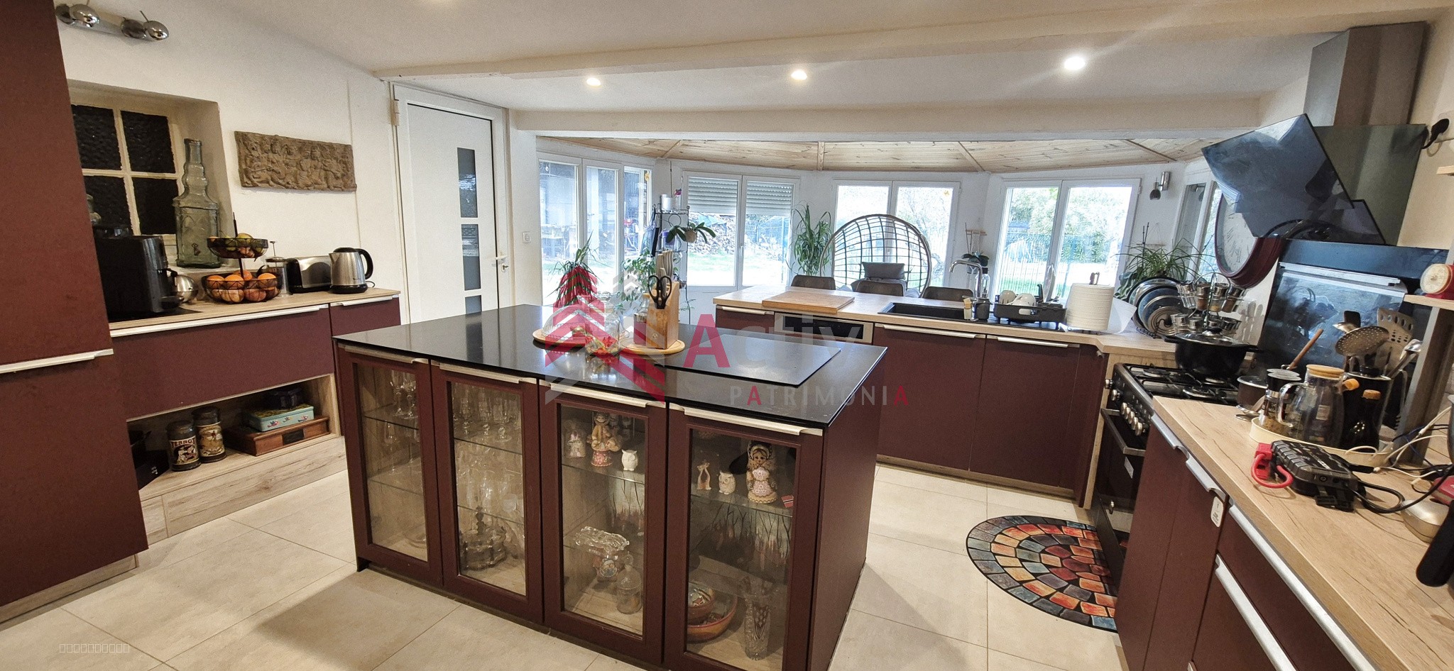 Arles   Propriété de 300 m2 avec piscine, sauna et logement indépendant — photo 2