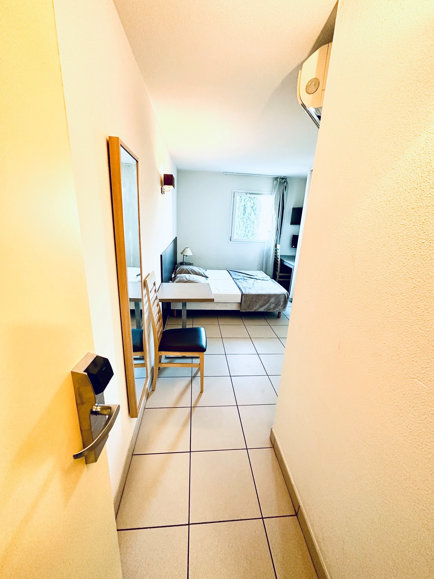AIX EN PROVENCE CELONY STUDIO DE 19 M2 TOUTES OPTIONS — photo 3