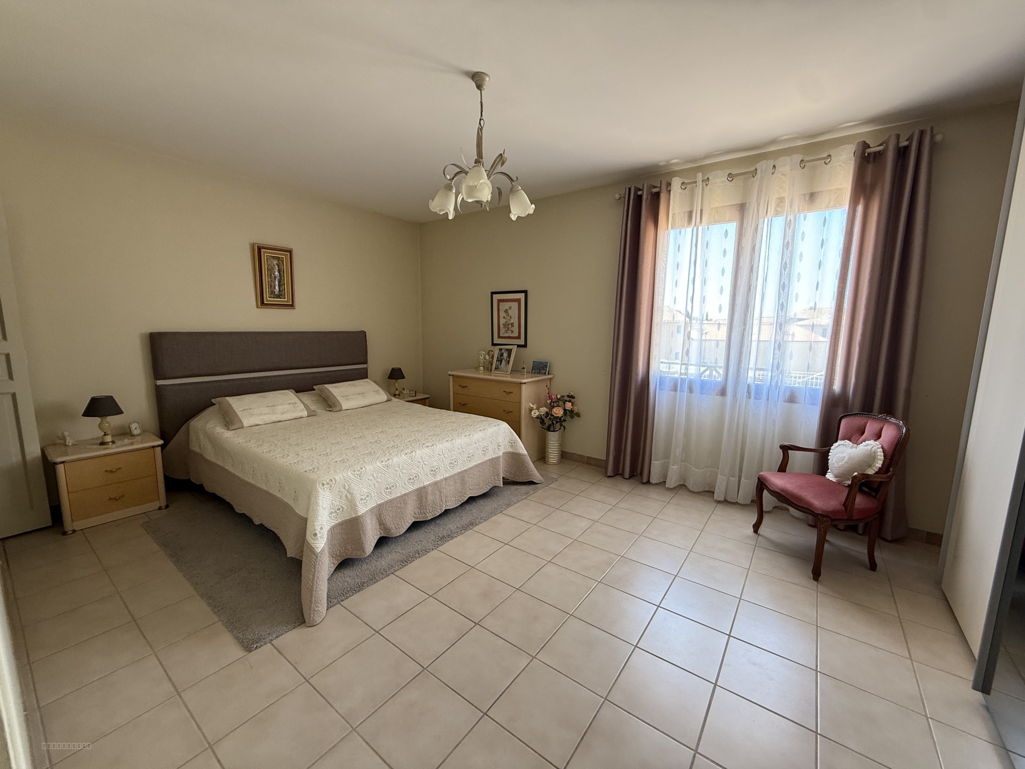 IMMEUBLE PLEINE PROPRIETE - 450 m2 - FORT POTENTIEL — photo 10