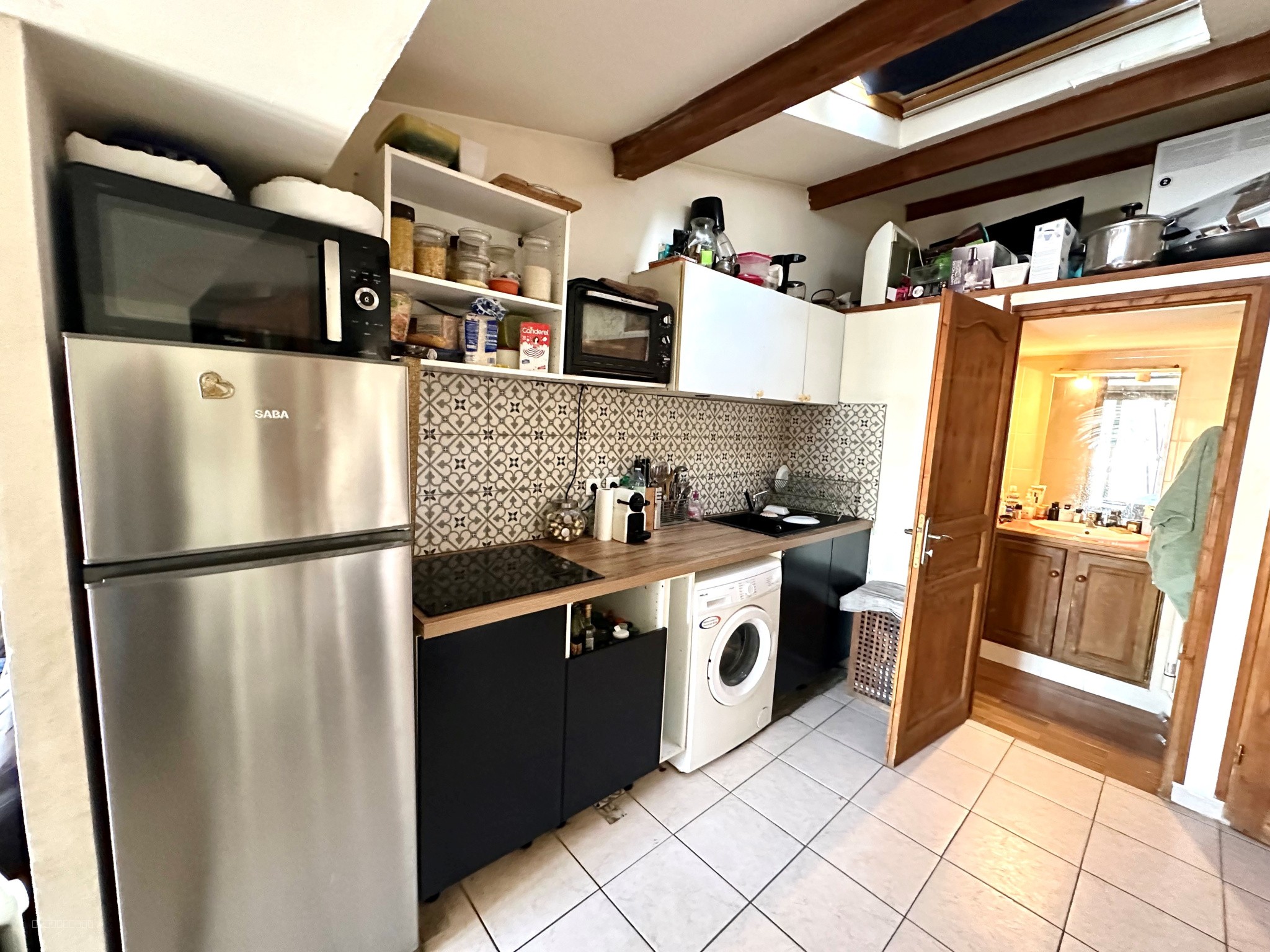 IMMEUBLE PLEINE PROPRIETE - LUYNES - HYPER CENTRE — photo 4