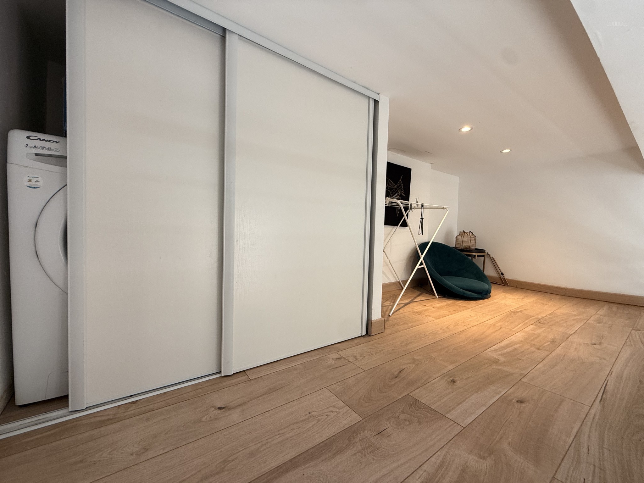 Aix en Provence, Cathédrale, Studio 17m2 meublé et rénové — photo 5