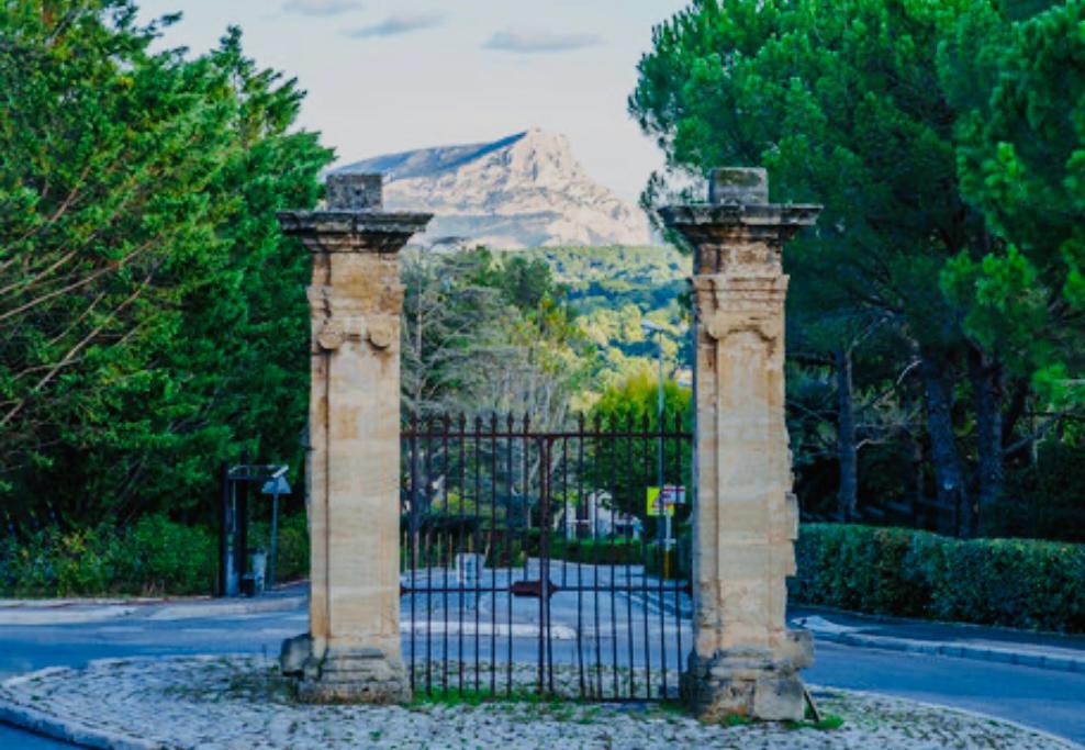 Appartement en rez de jardin proximité centre ville d'Aix en Provence,