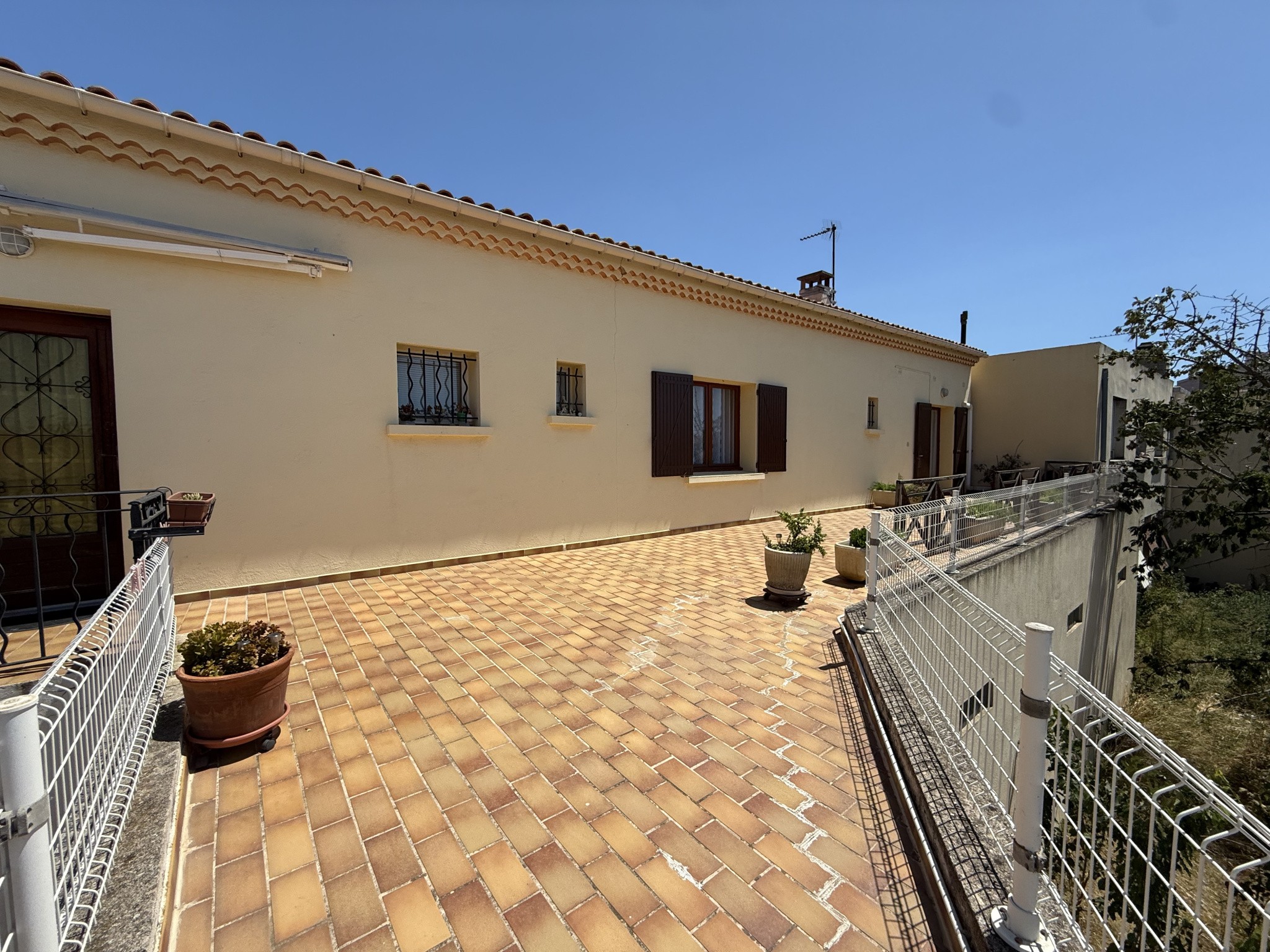 IMMEUBLE PLEINE PROPRIETE - 450 m2 - FORT POTENTIEL — photo 14