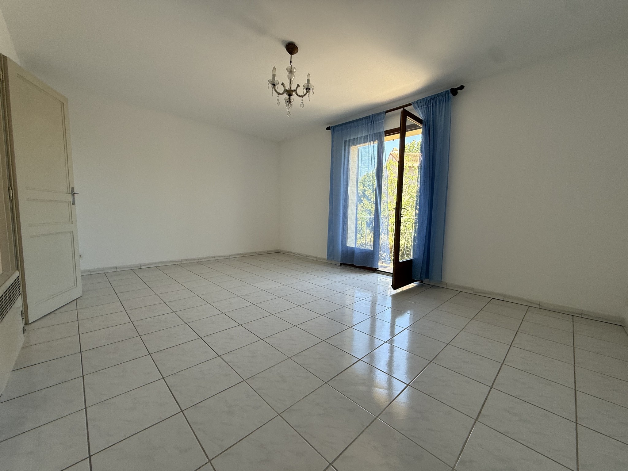 IMMEUBLE PLEINE PROPRIETE - 450 m2 - FORT POTENTIEL — photo 16
