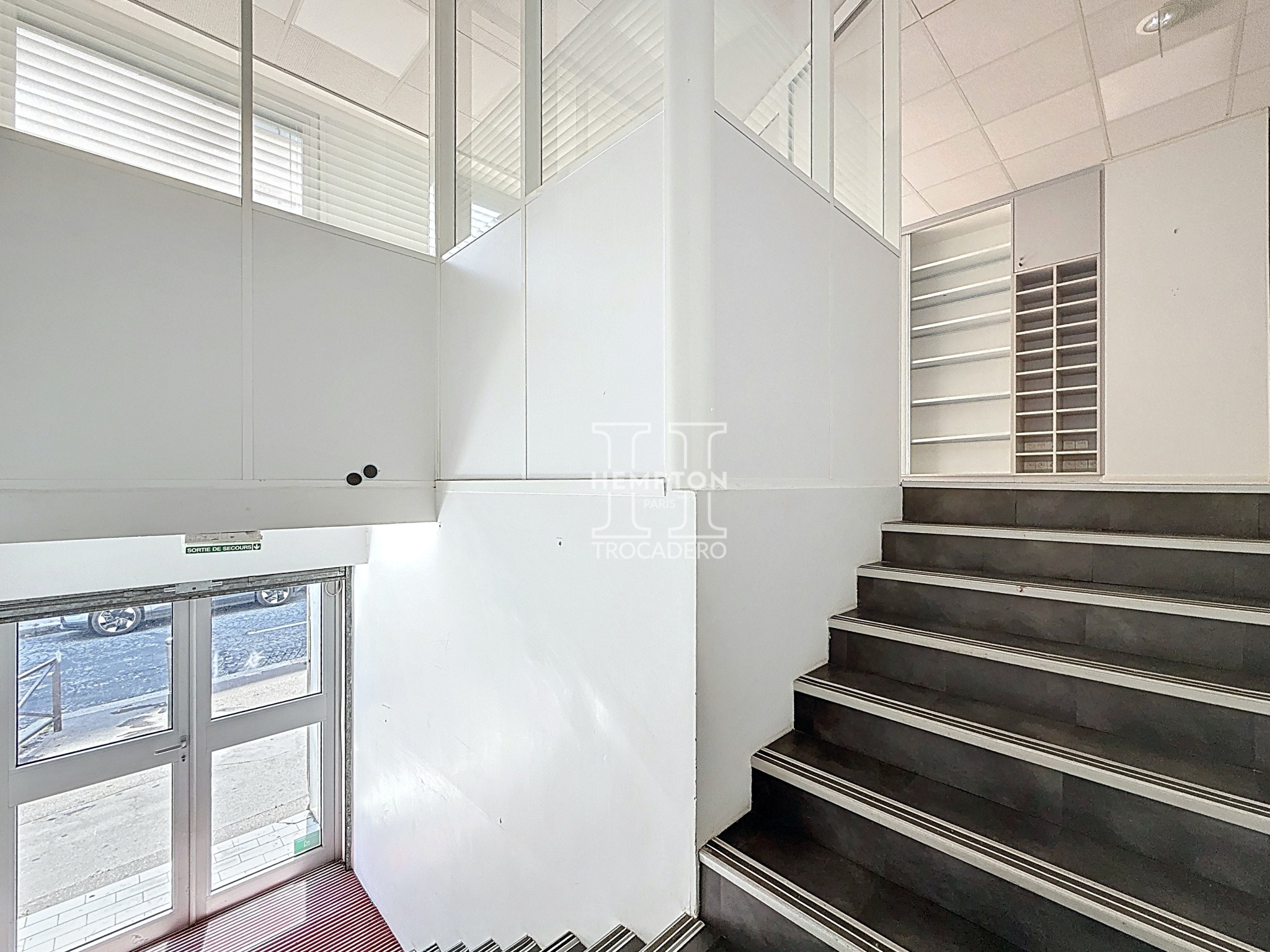 TROCADERO - Bureaux à Louer 330 m2 — photo 20