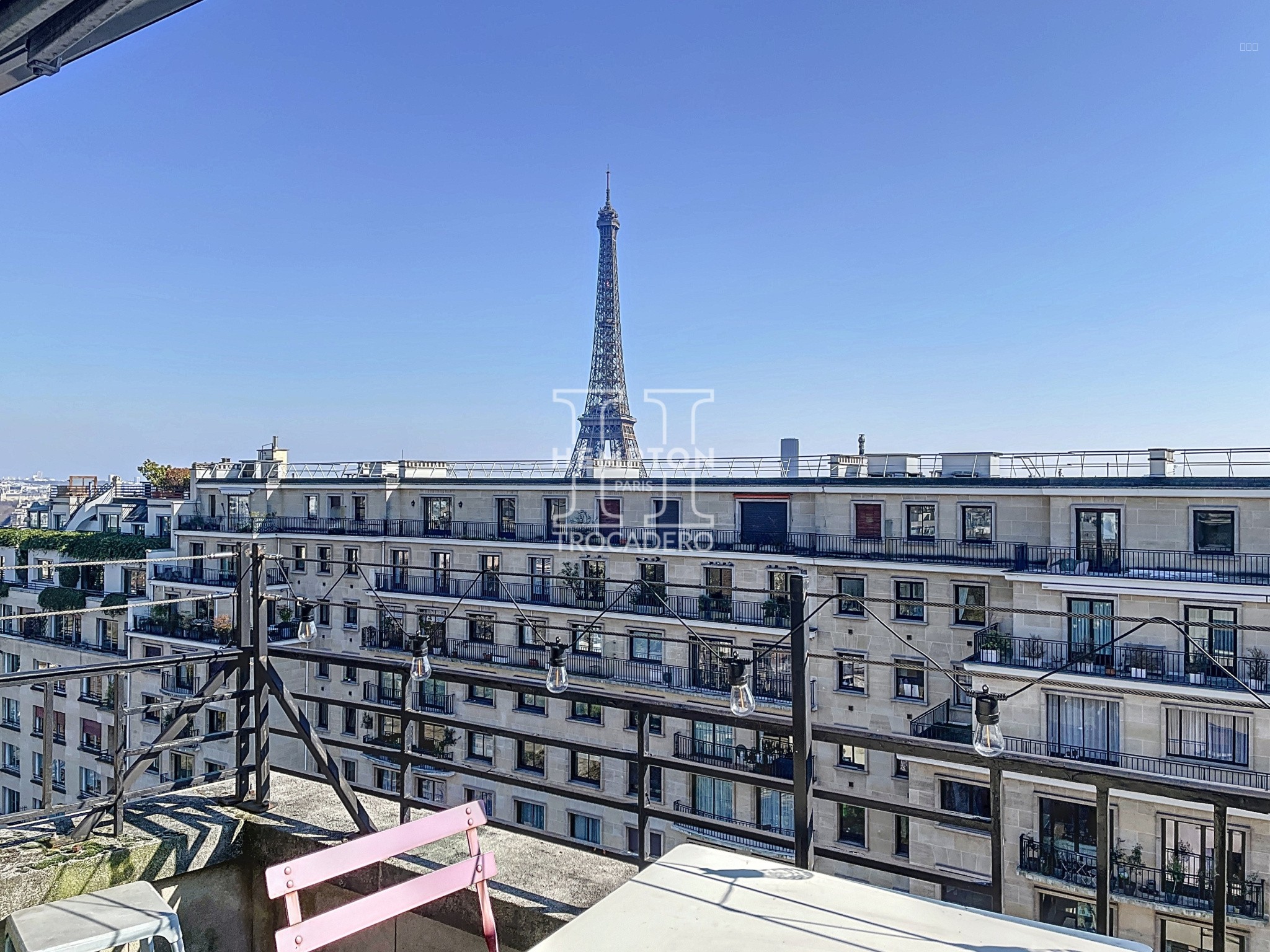 PARIS XVIème- DERNIER ETAGE  - VUE PANORAMIQUE - 6 PIECES - 4 CHAMBRES — photo 19